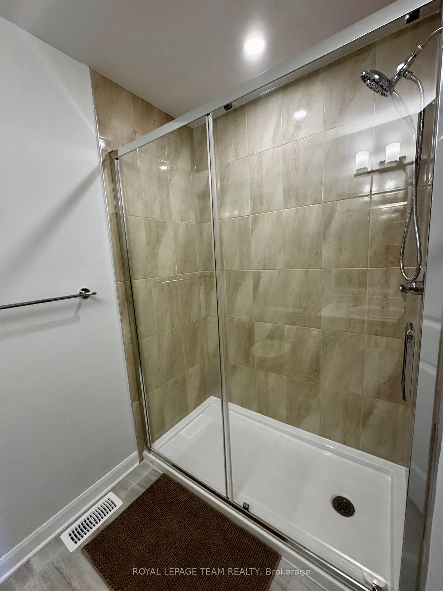509 Woodlily Private