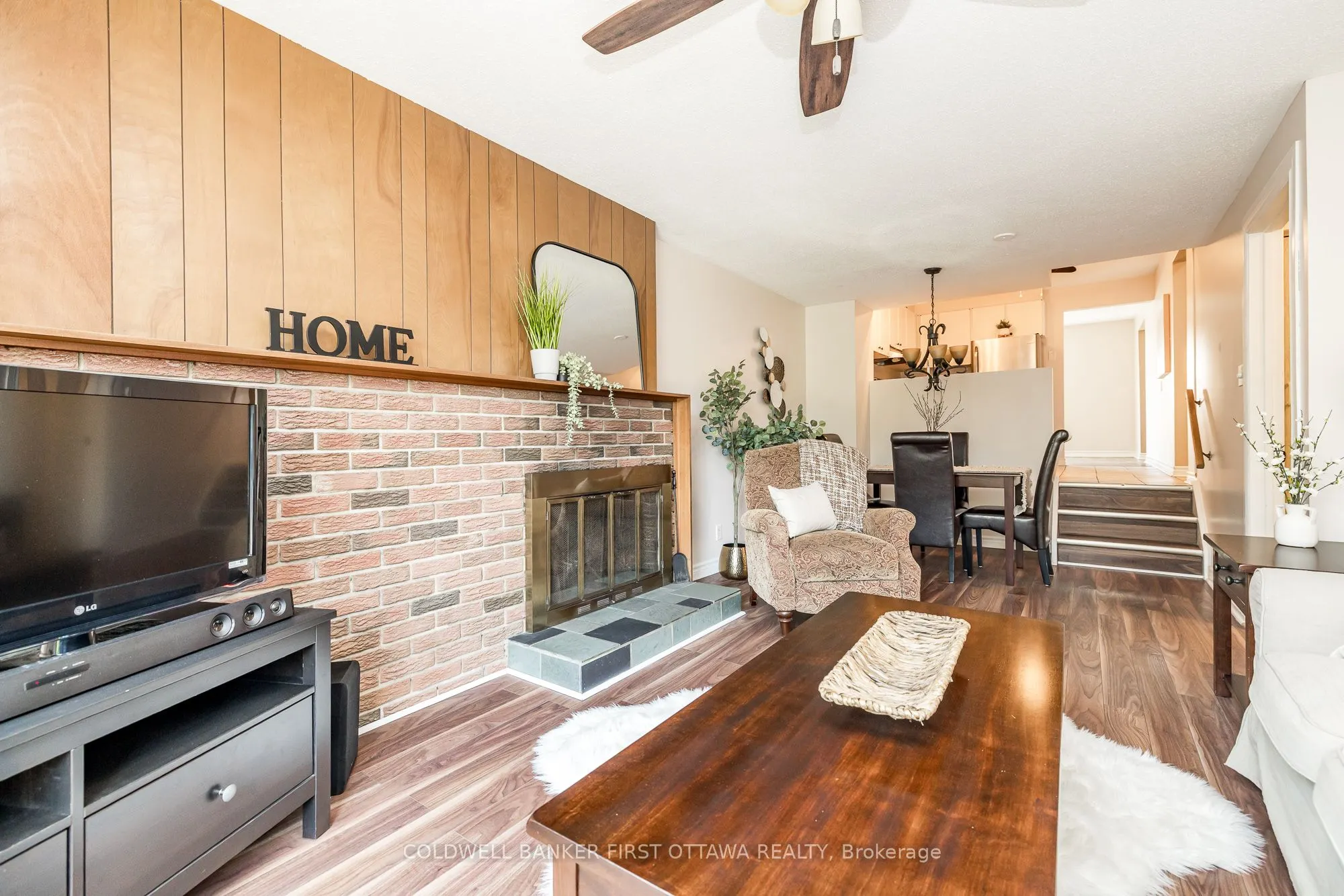 48 DOWNSVIEW Crescent