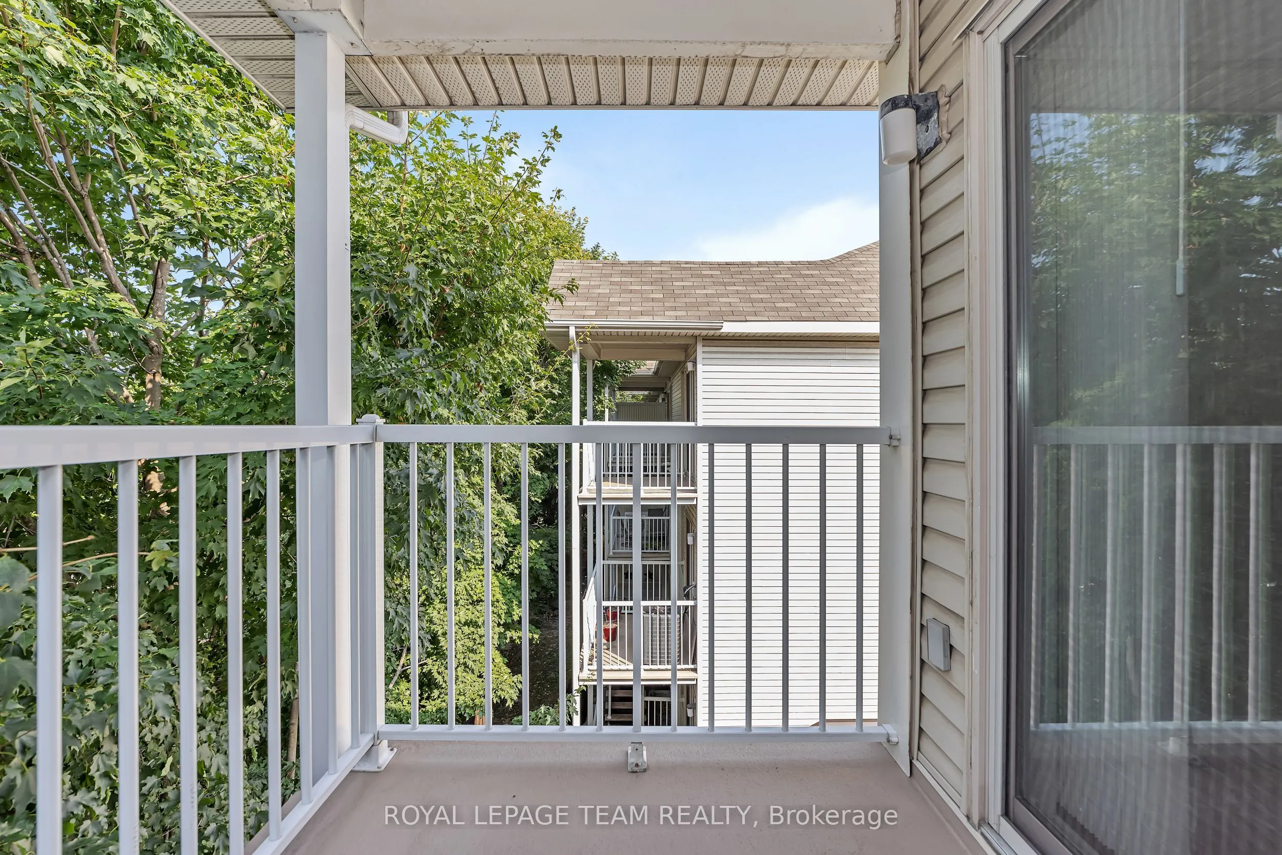 245 Keltie Private, #245