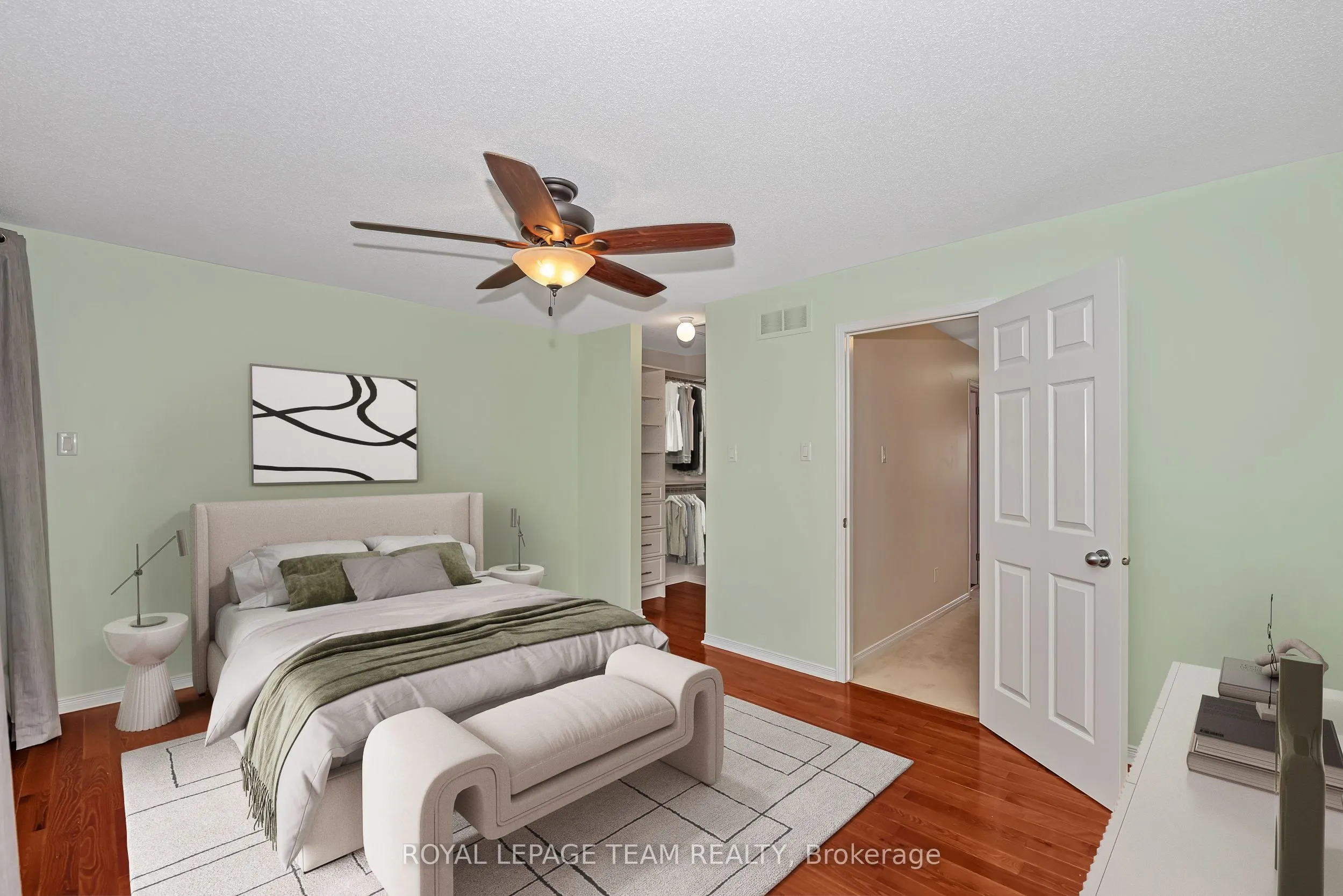 245 Keltie Private, #245