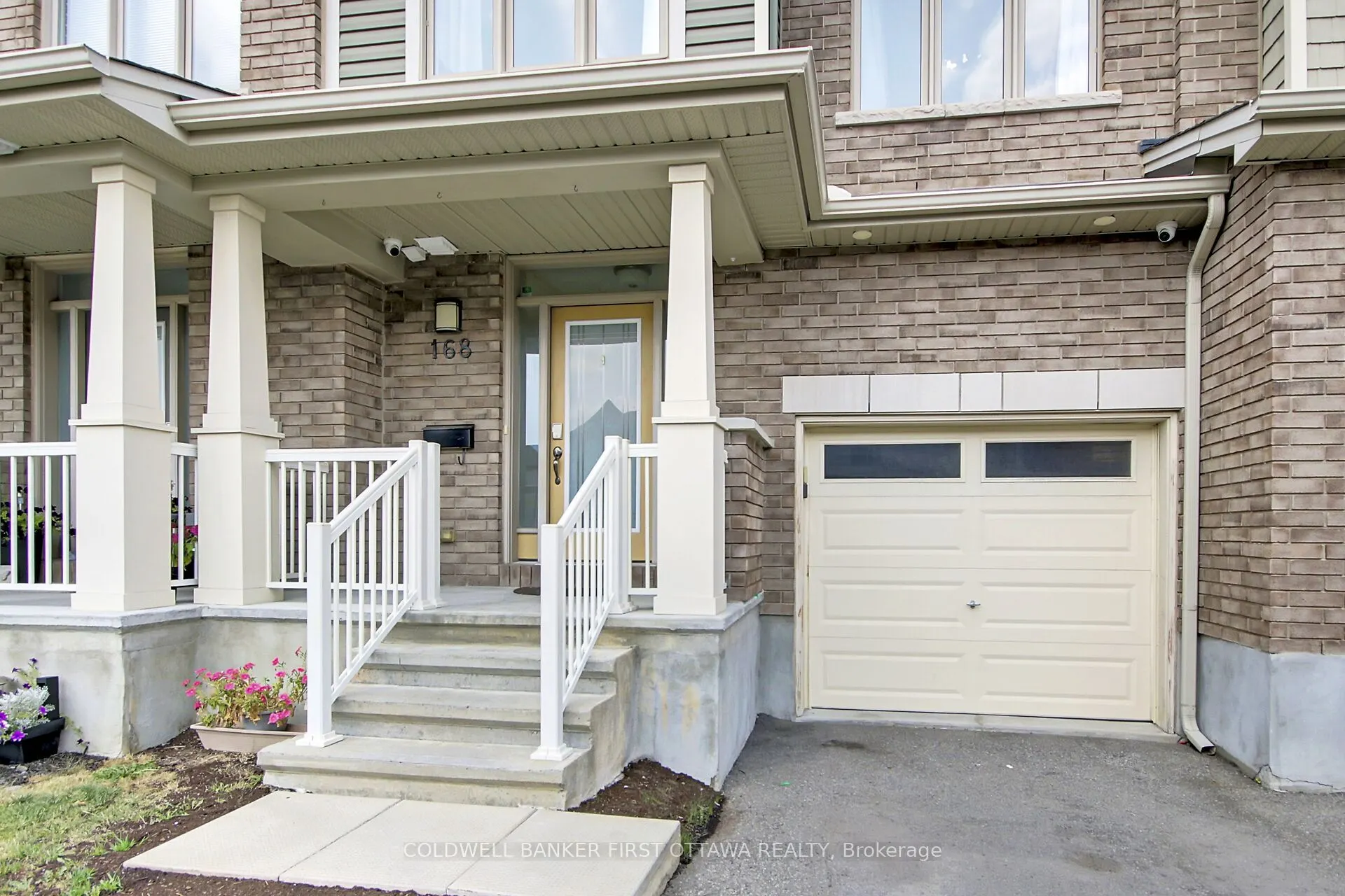 168 Hawkshaw Crescent