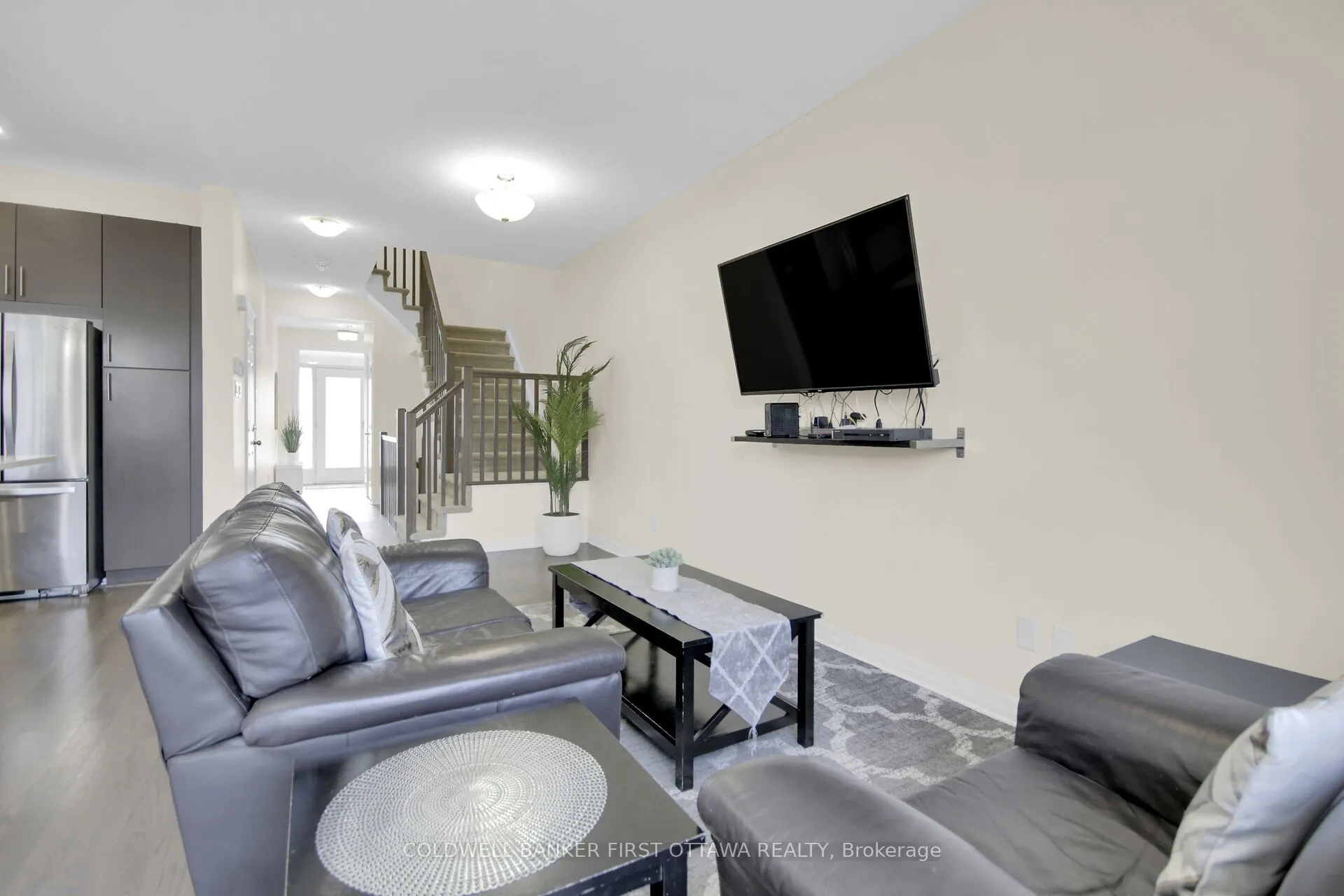 168 Hawkshaw Crescent