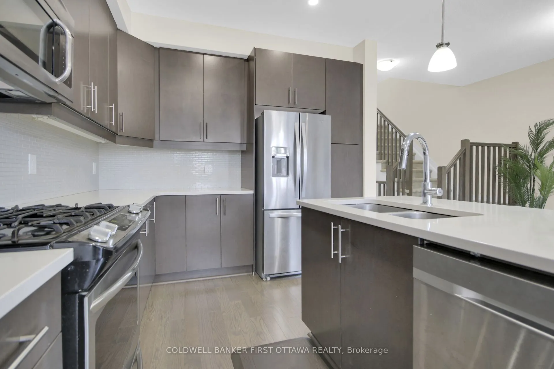 168 Hawkshaw Crescent