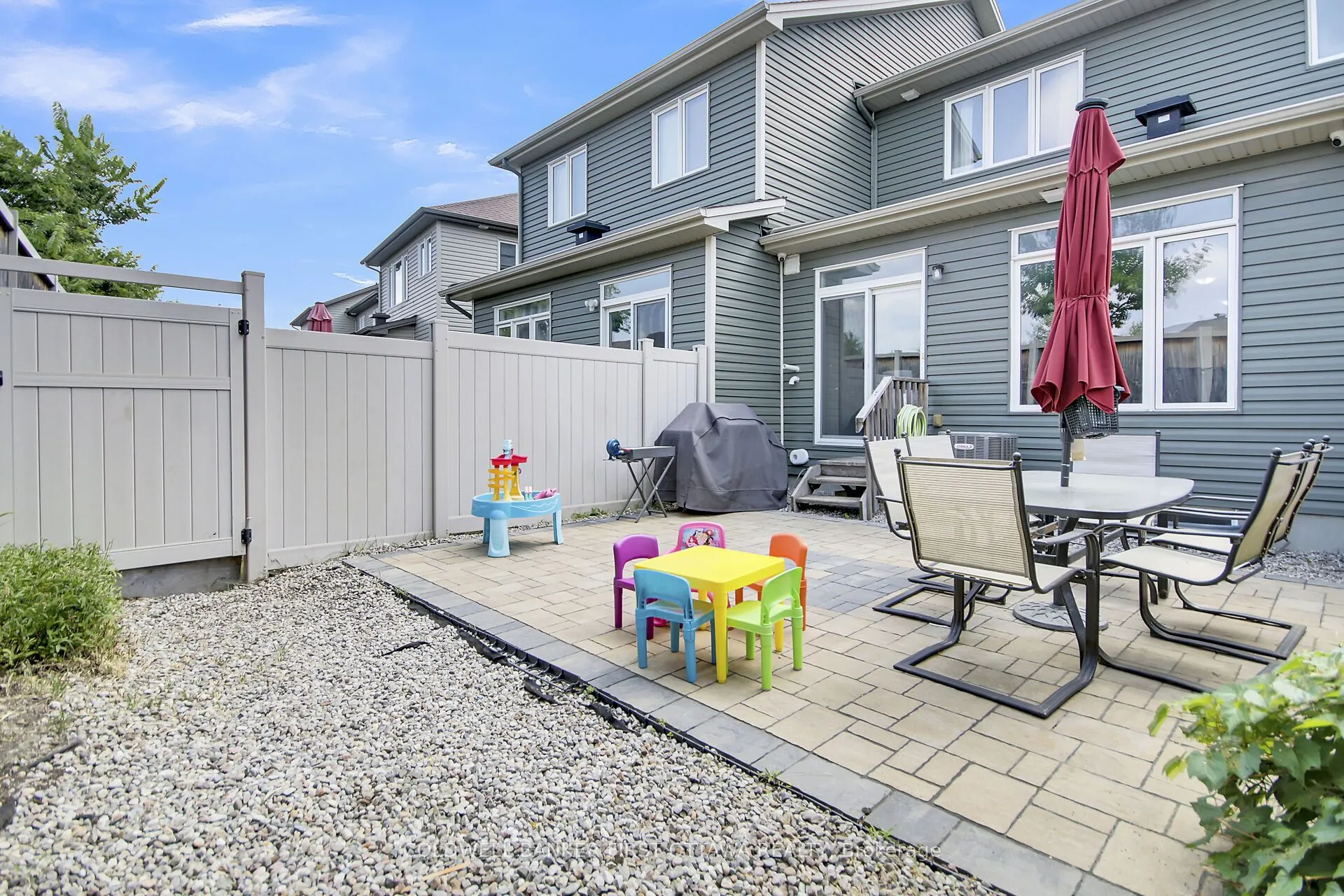168 Hawkshaw Crescent