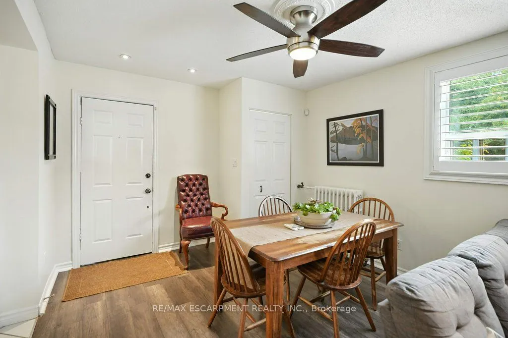 6 Vineland Avenue, #18