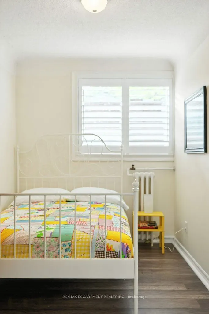 6 Vineland Avenue, #18