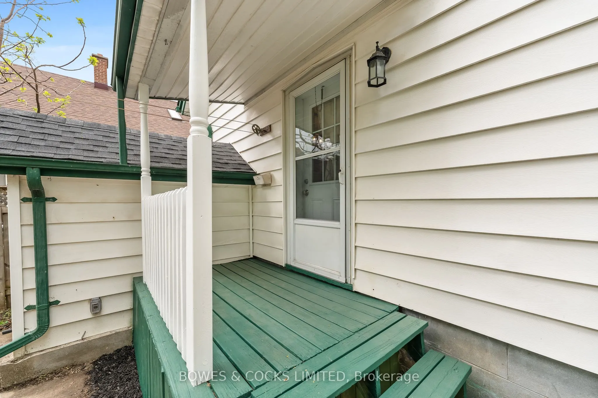 283 Lake Street