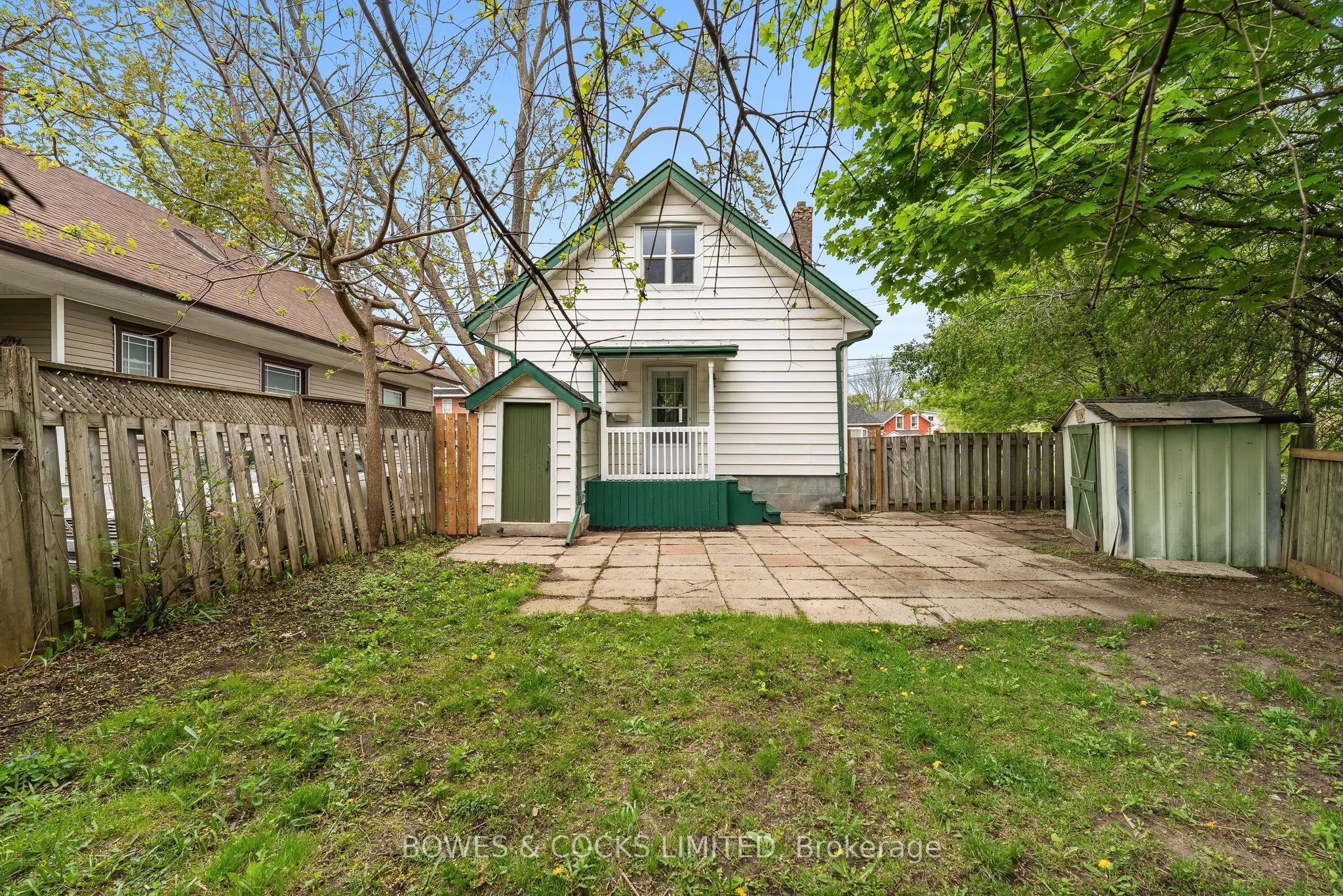 283 Lake Street