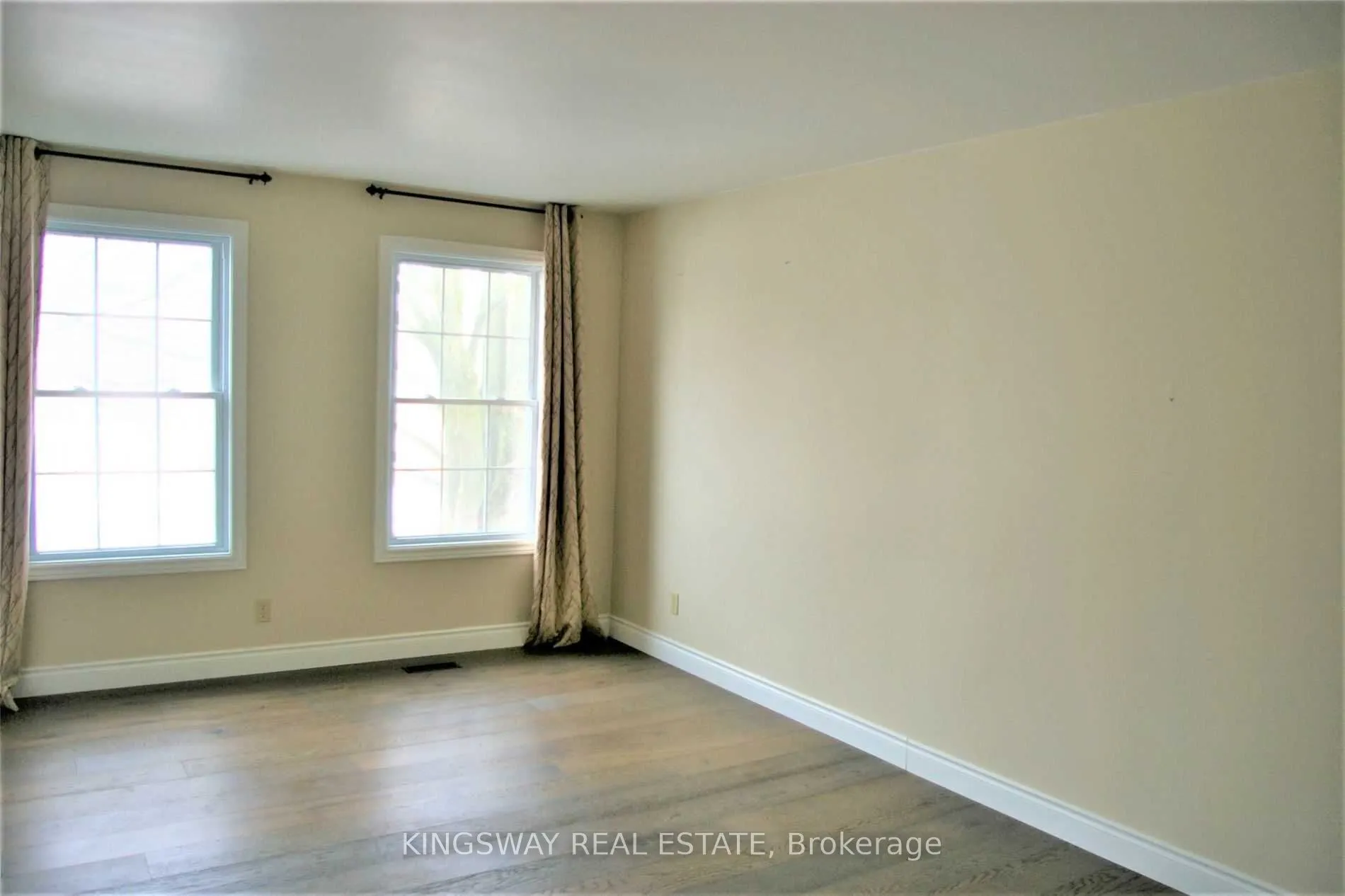 619 Millgrove Side Road