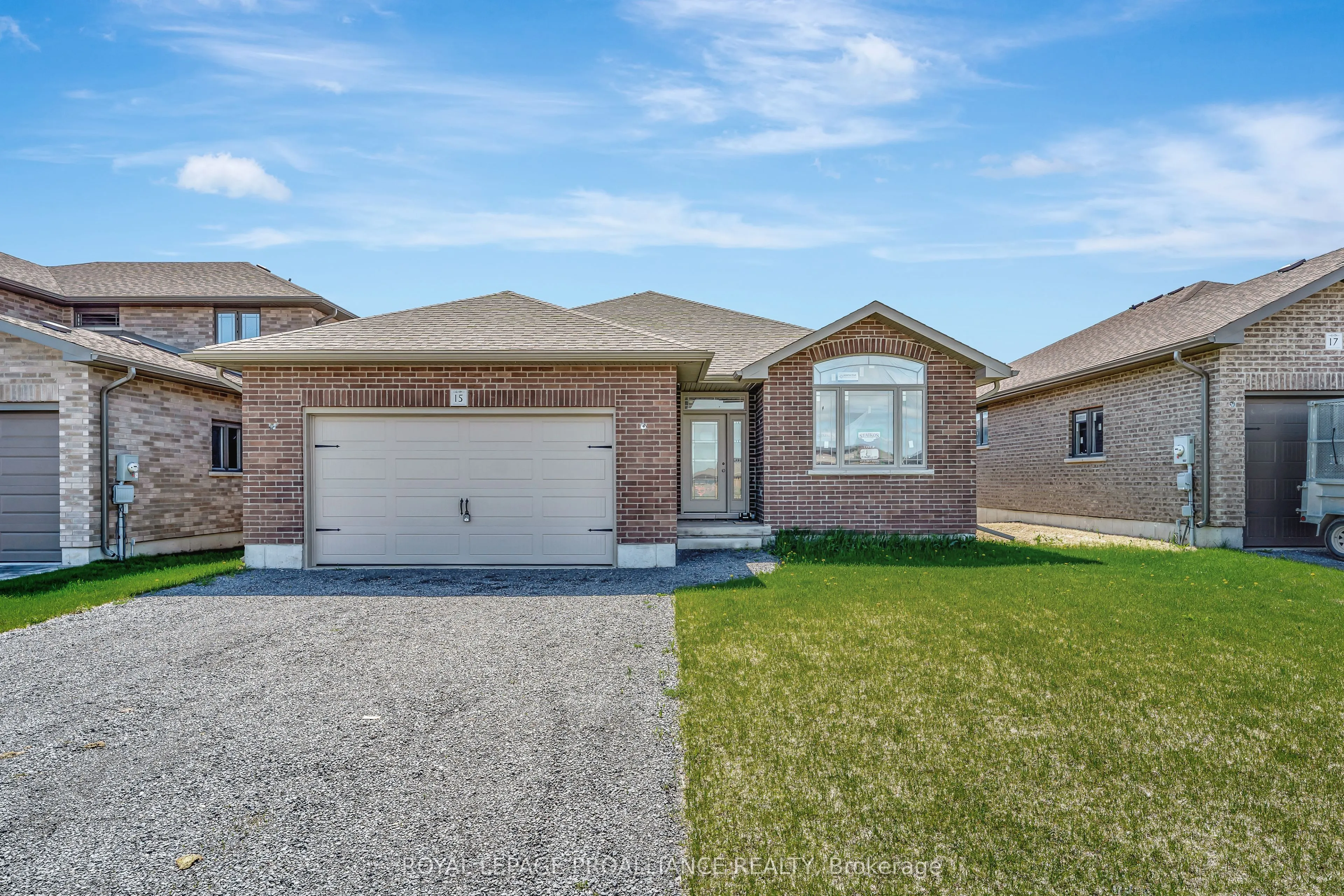 15 Andrew Crescent