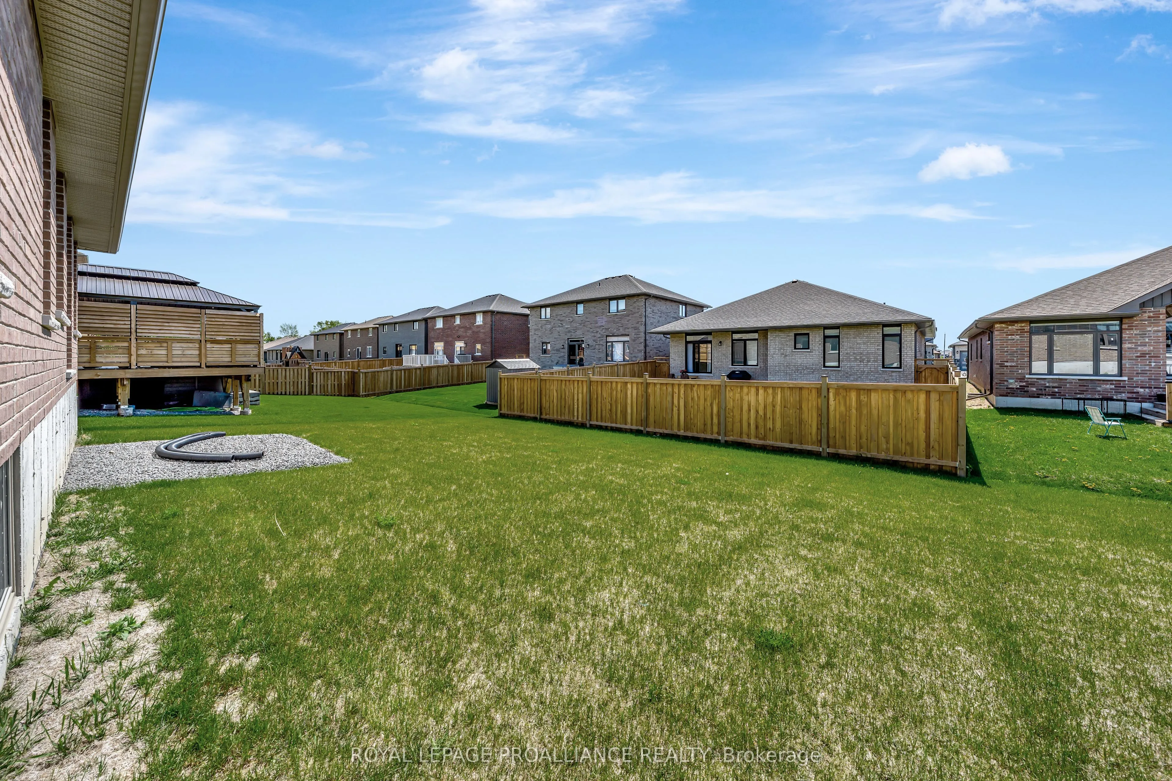 15 Andrew Crescent
