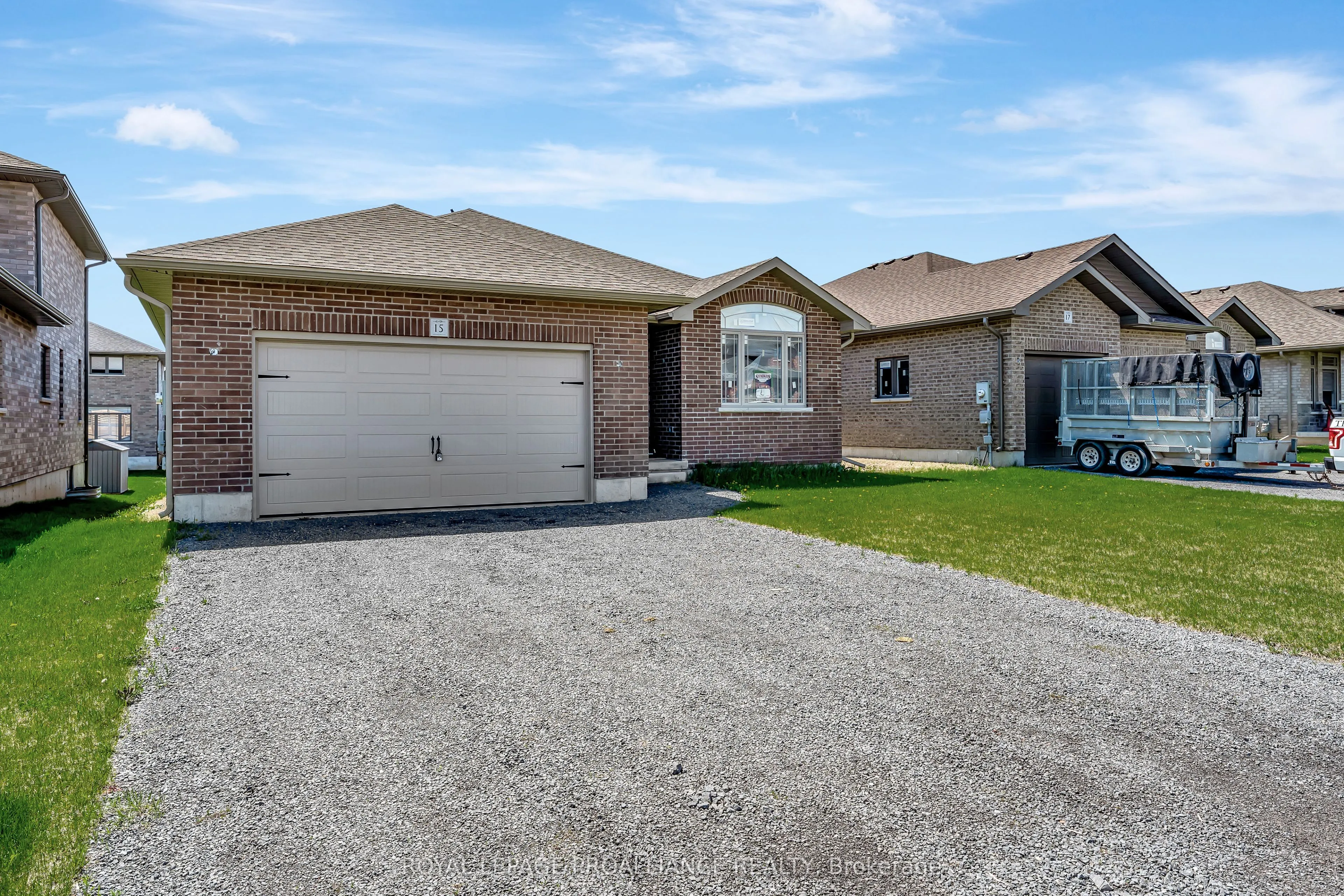 15 Andrew Crescent