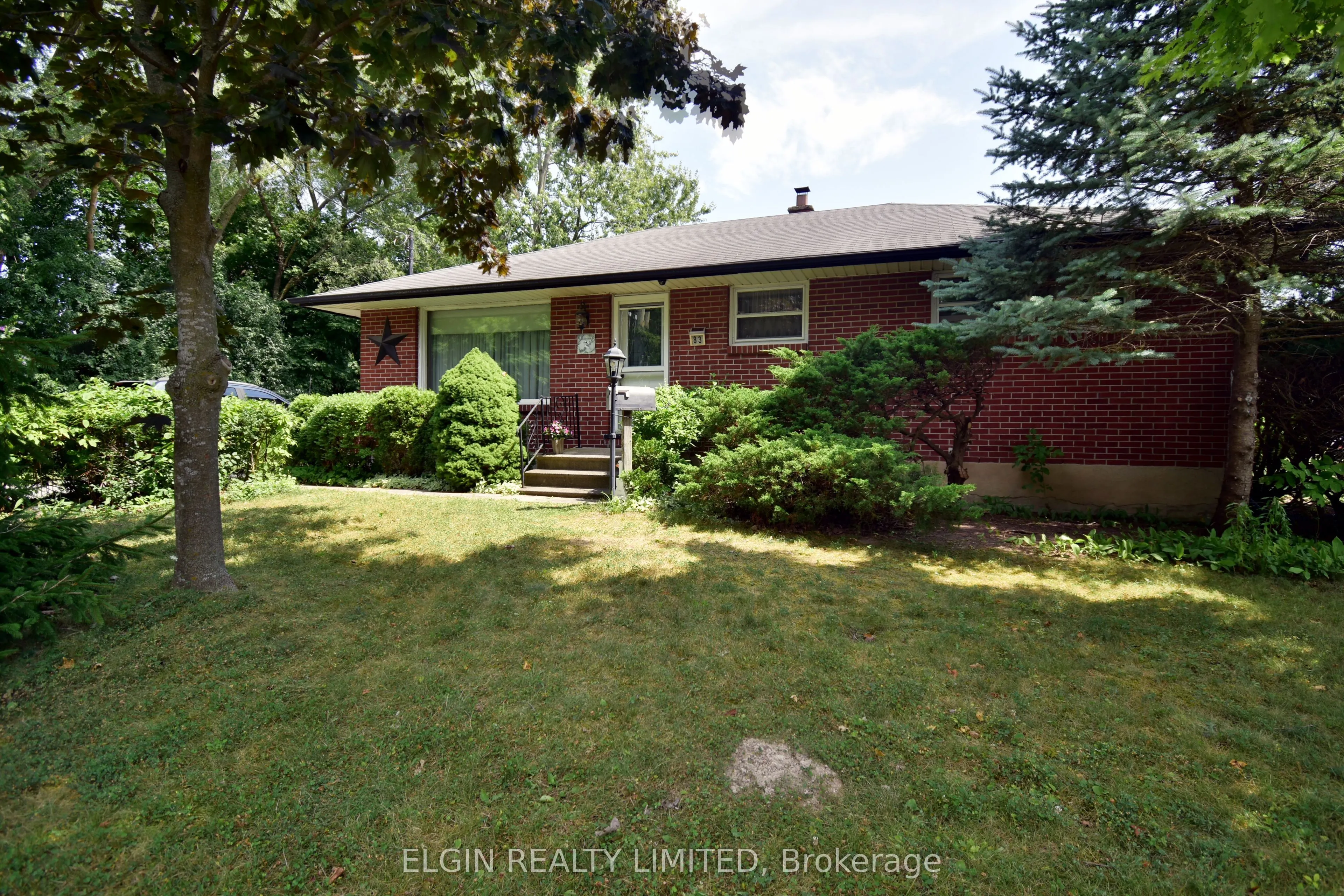 83 Churchill Crescent