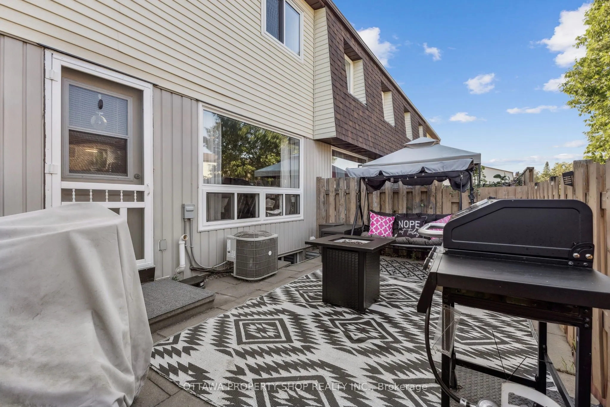 42A Woodvale Green, #65