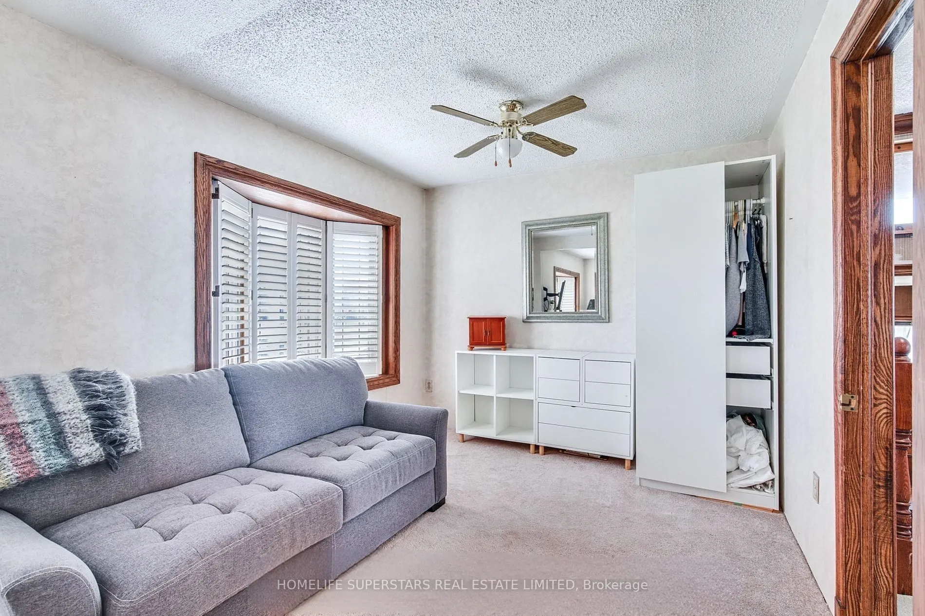 56 SEABREEZE Crescent