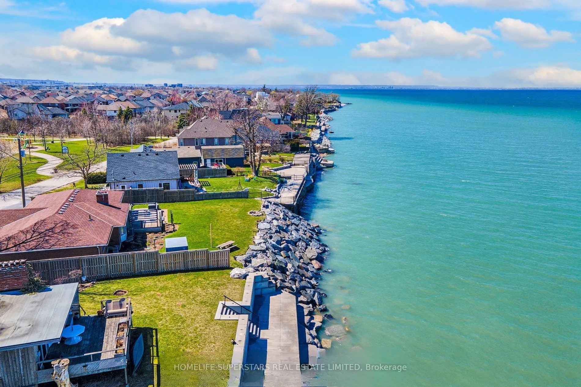 56 SEABREEZE Crescent