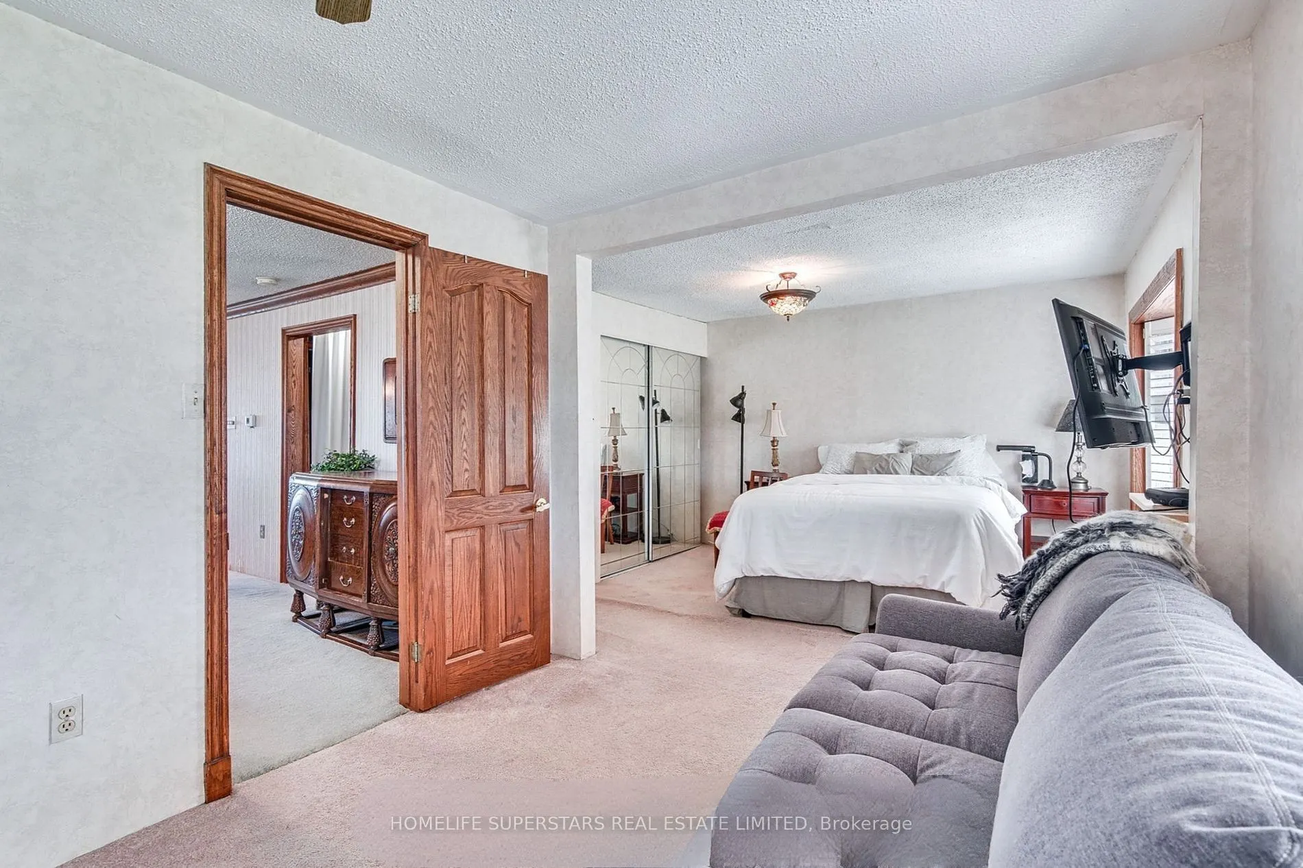 56 SEABREEZE Crescent