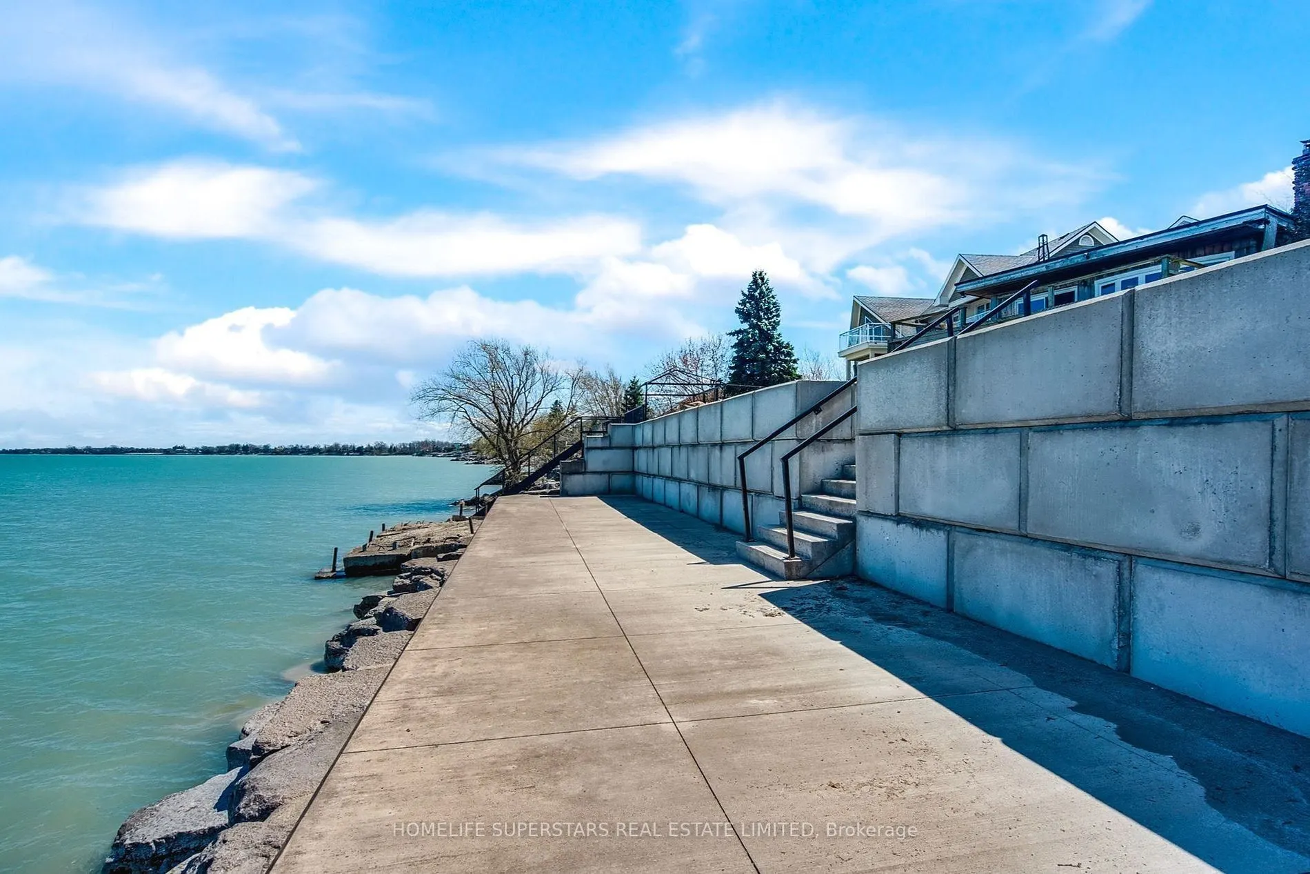 56 SEABREEZE Crescent
