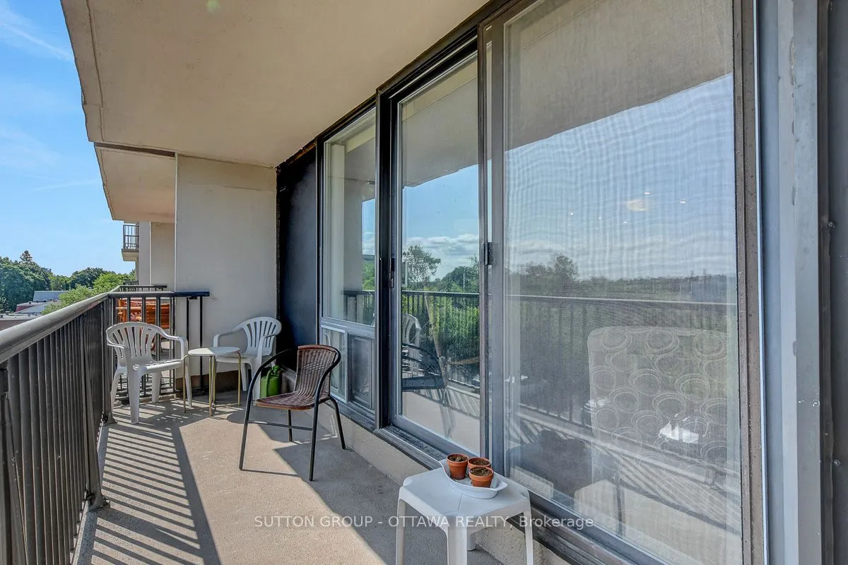 665 Bathgate Drive, #405