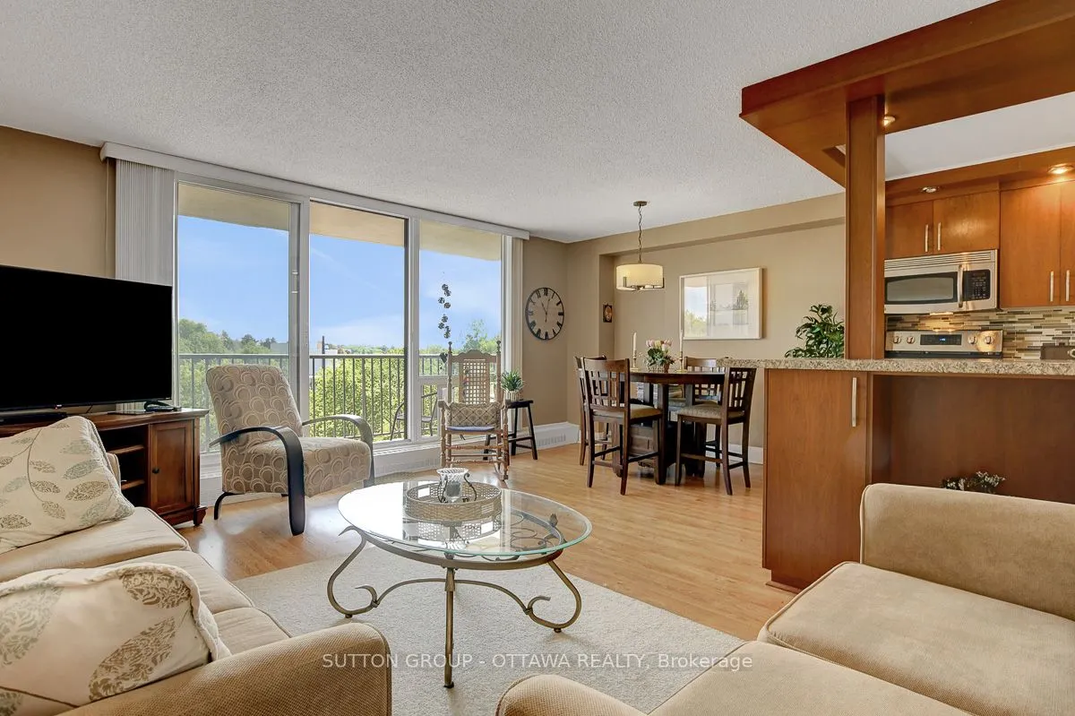 665 Bathgate Drive, #405