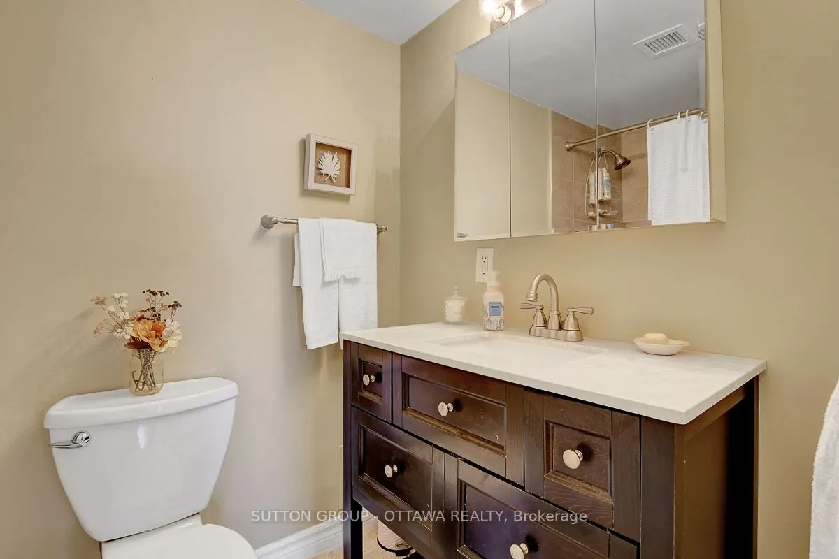 665 Bathgate Drive, #405