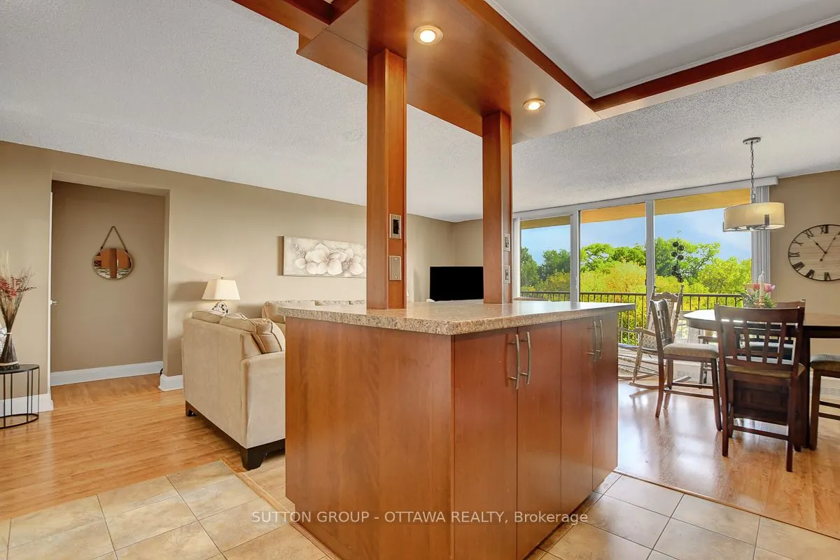 665 Bathgate Drive, #405