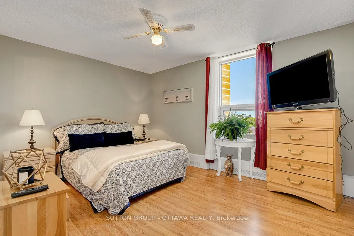 665 Bathgate Drive, #405