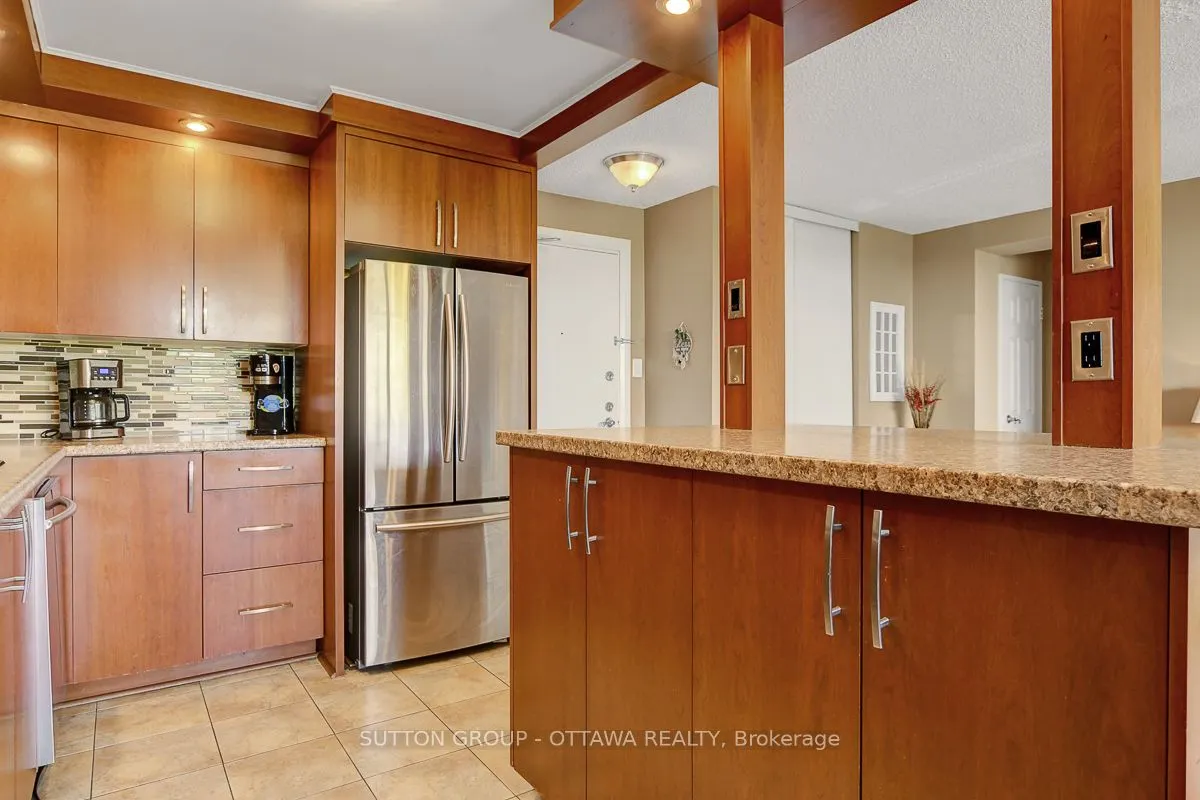 665 Bathgate Drive, #405