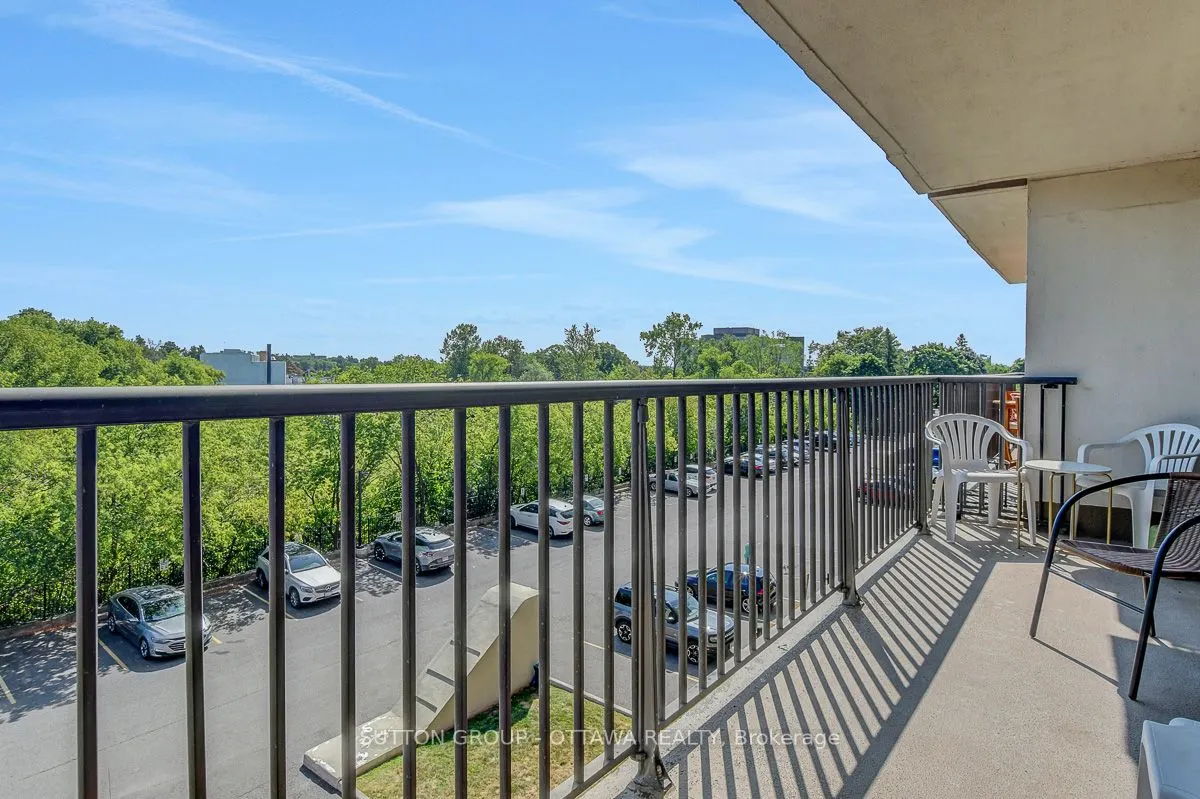 665 Bathgate Drive, #405