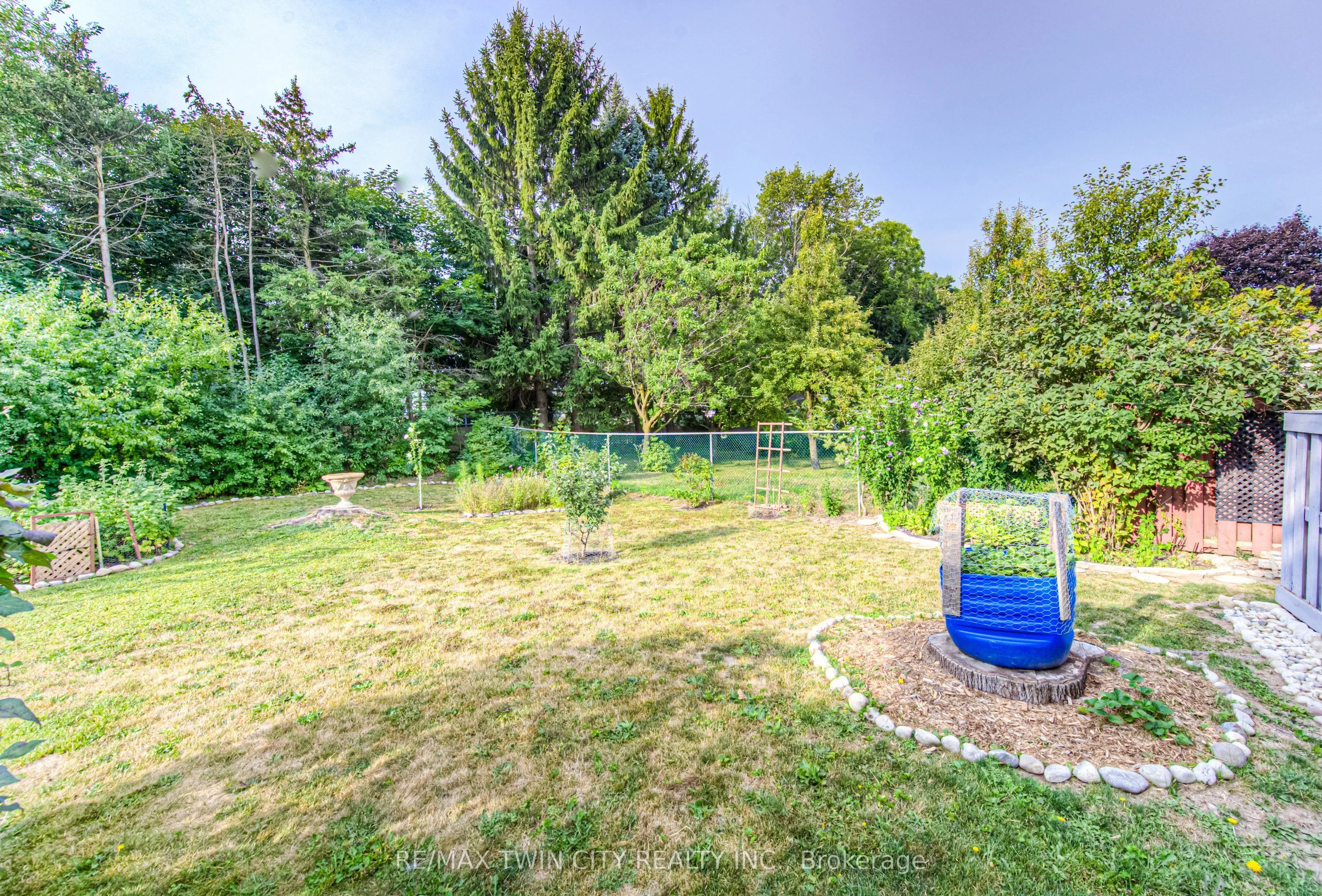 87 Radcliffe Drive