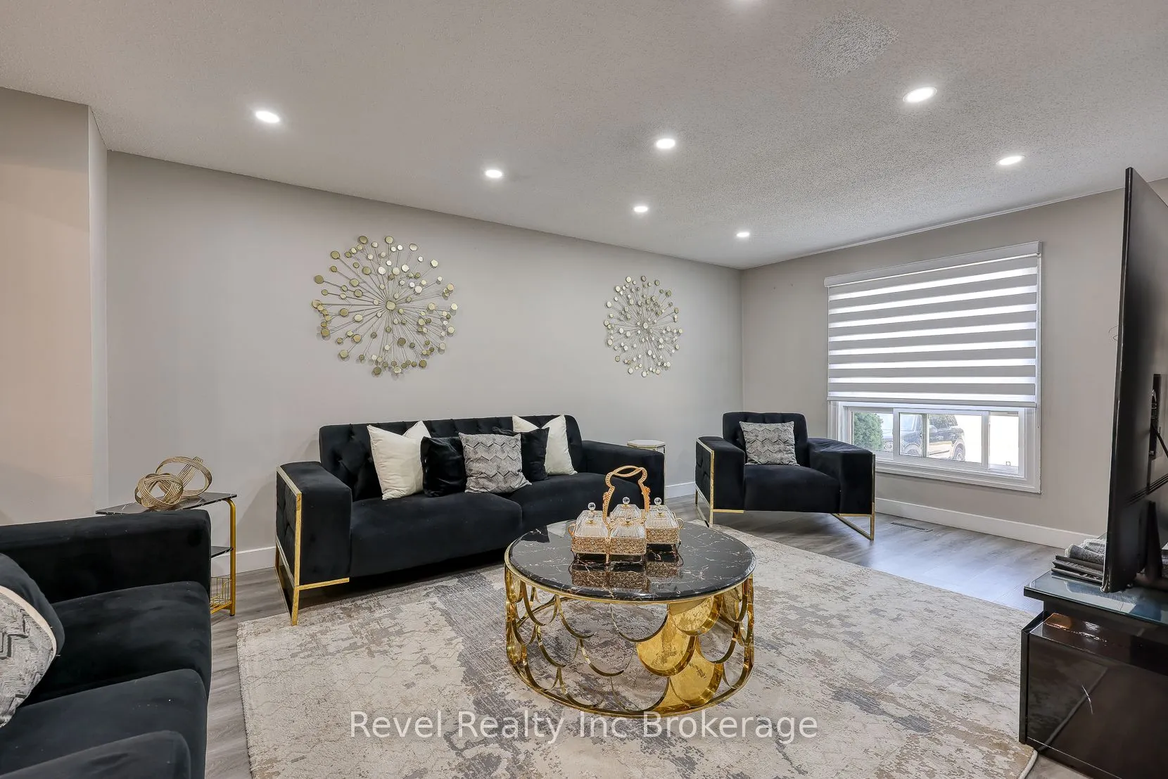 380 Quarter Town Line Road, #20