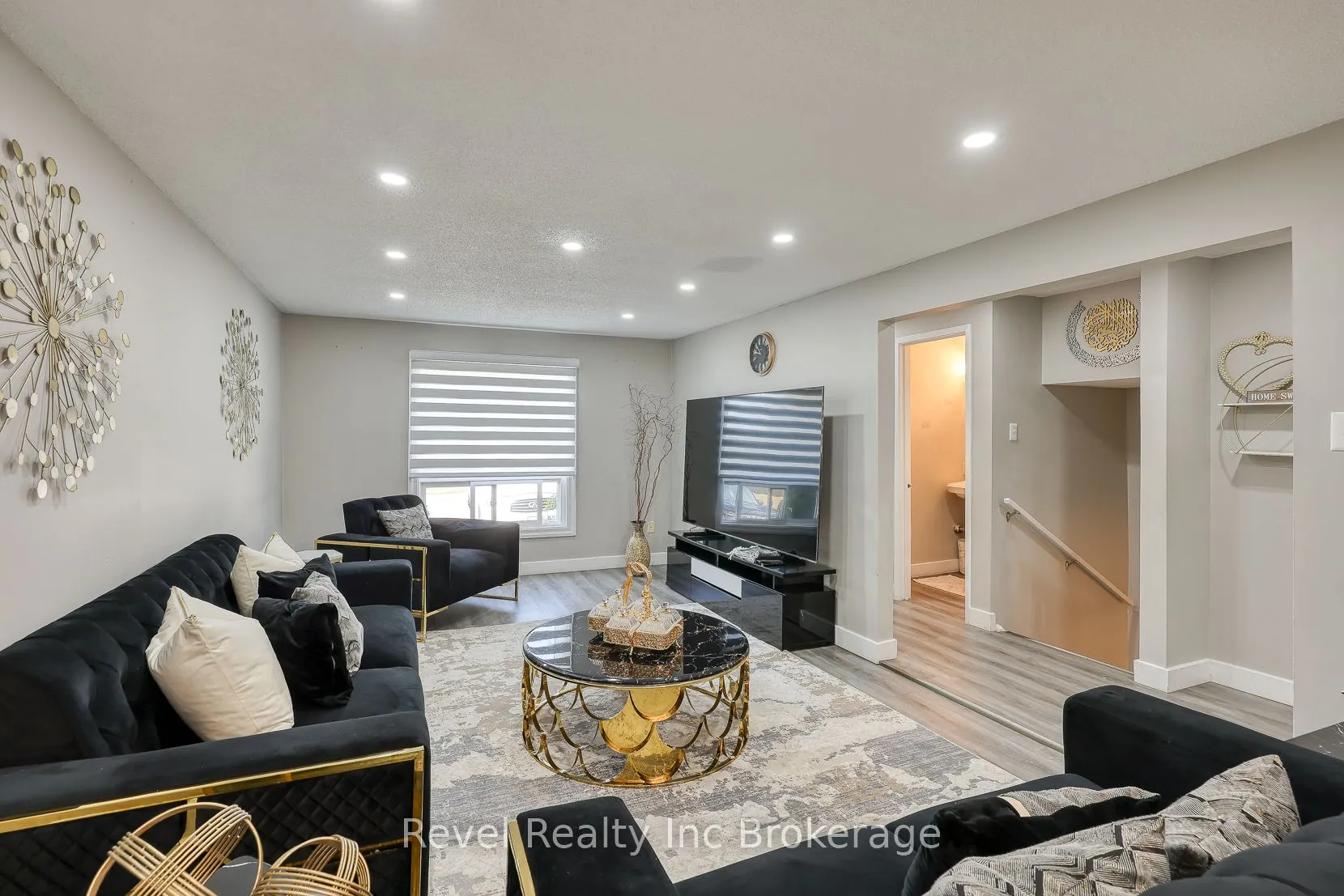 380 Quarter Town Line Road, #20