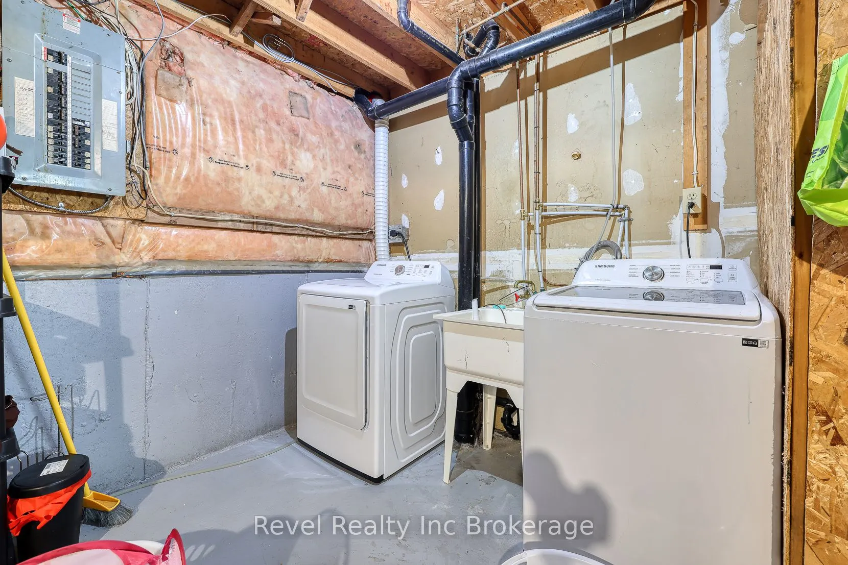 380 Quarter Town Line Road, #20