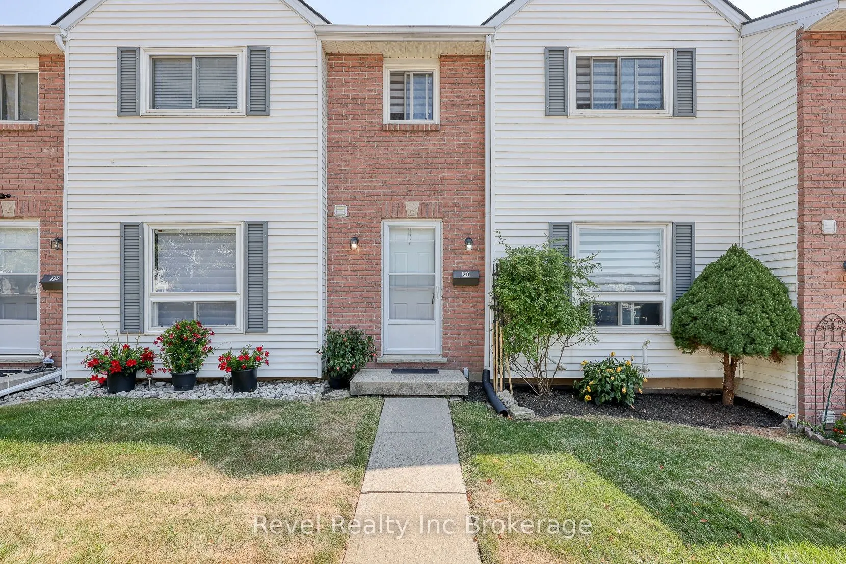 380 Quarter Town Line Road, #20