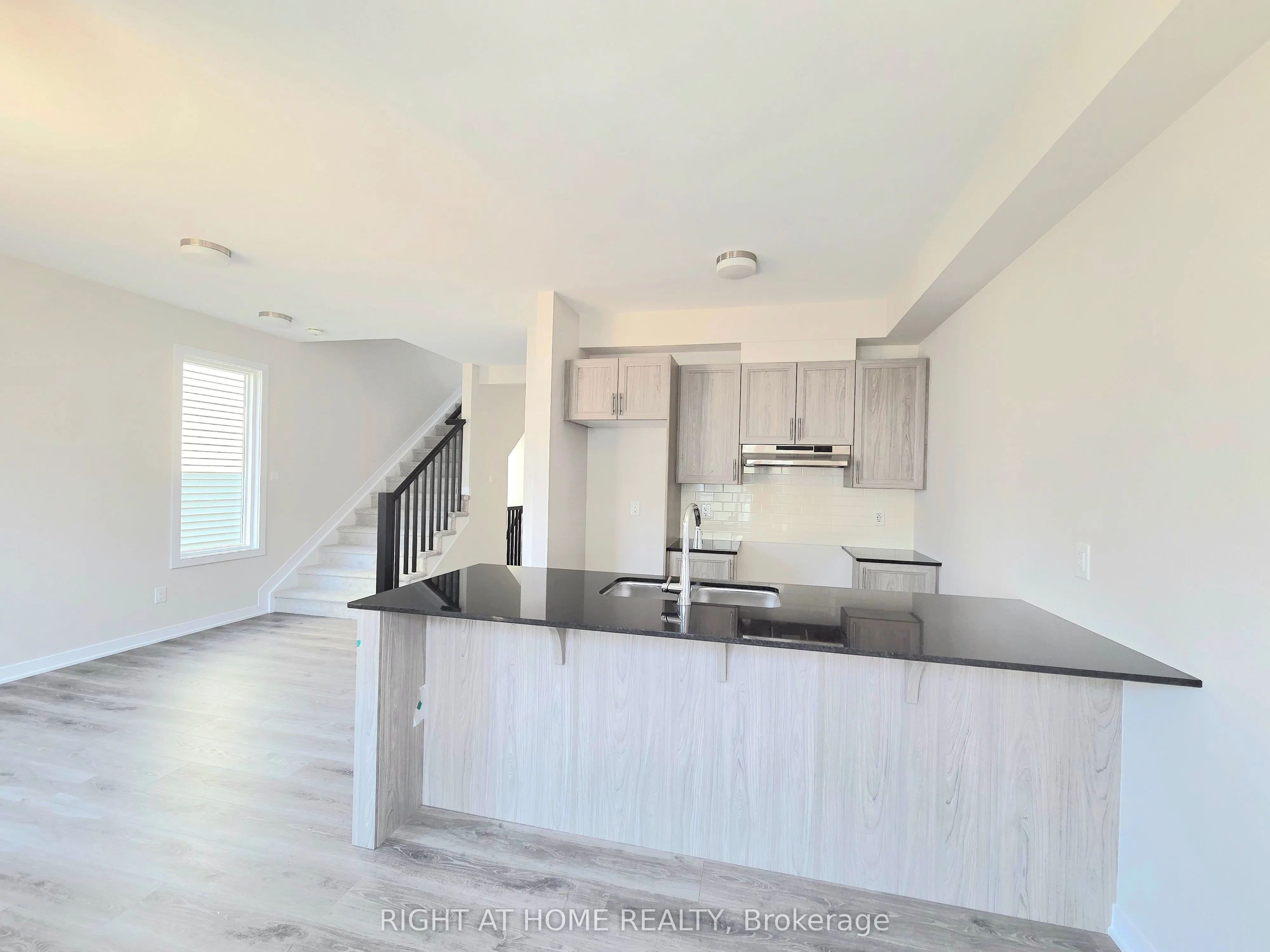 862 Andesite Terrace