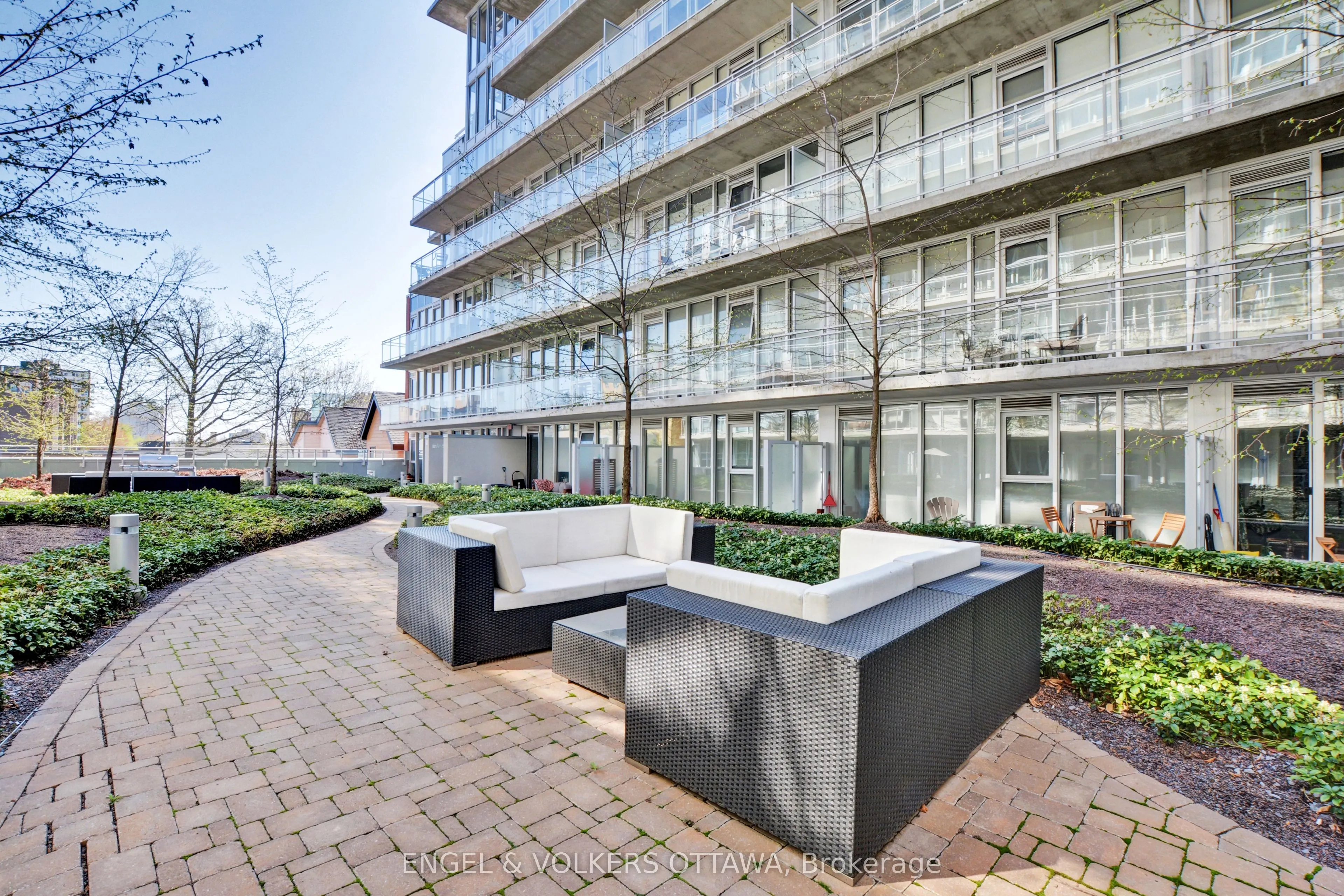 349 McLeod Street, #532
