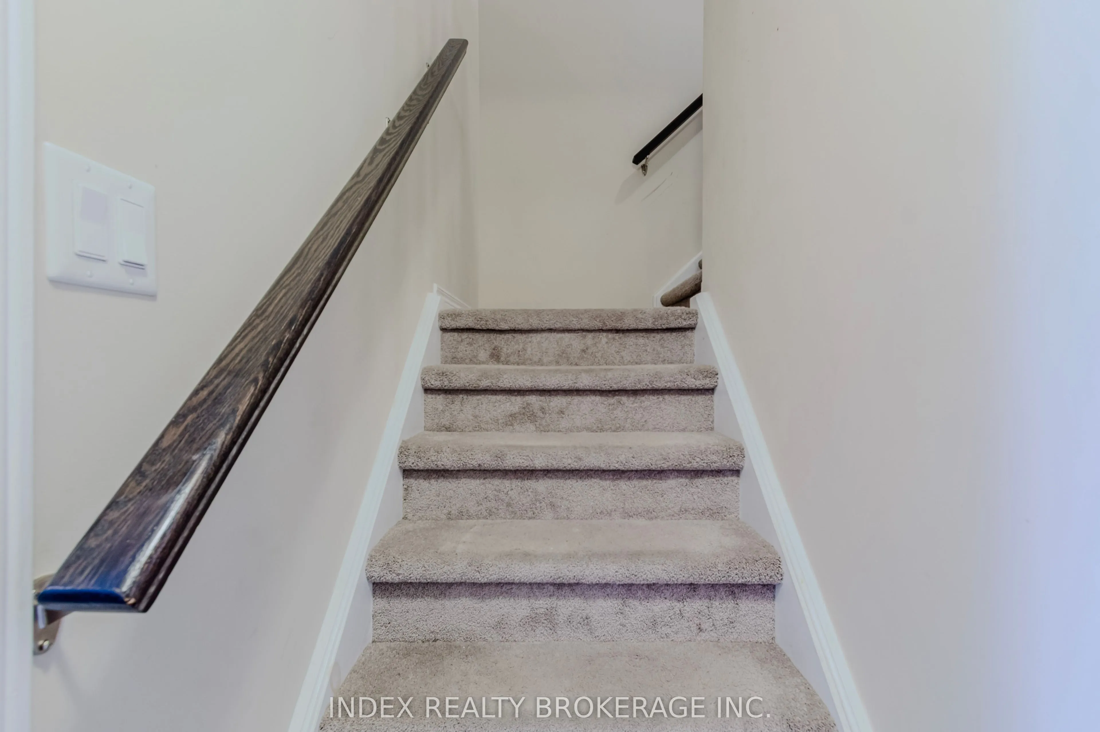 207 Eden Oak Trail