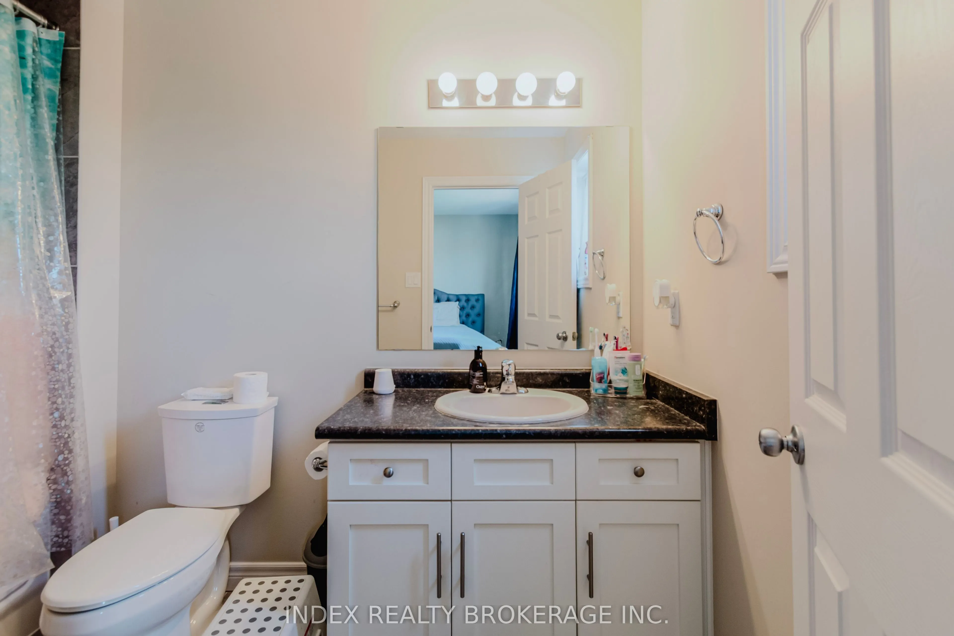 207 Eden Oak Trail