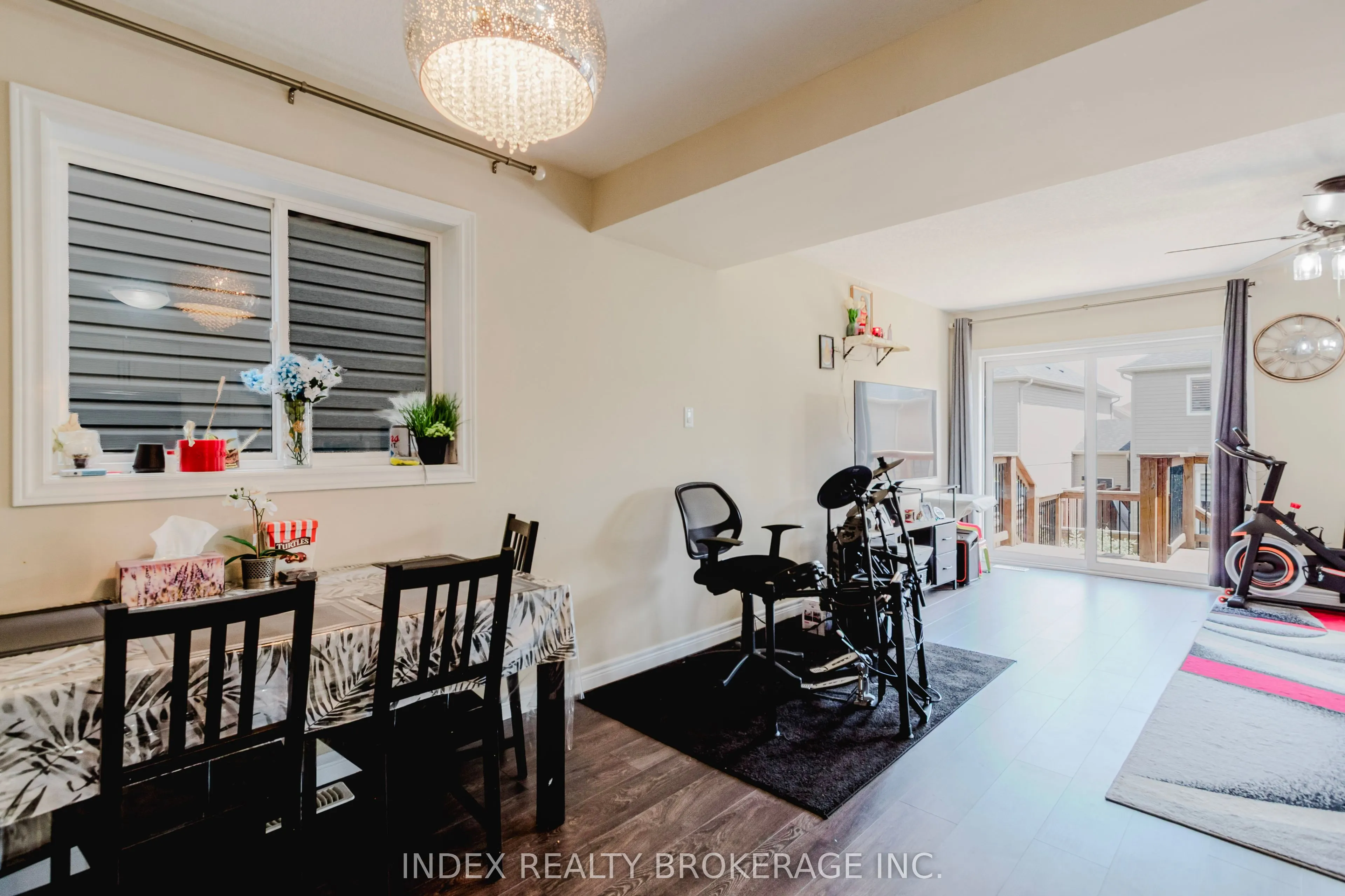 207 Eden Oak Trail