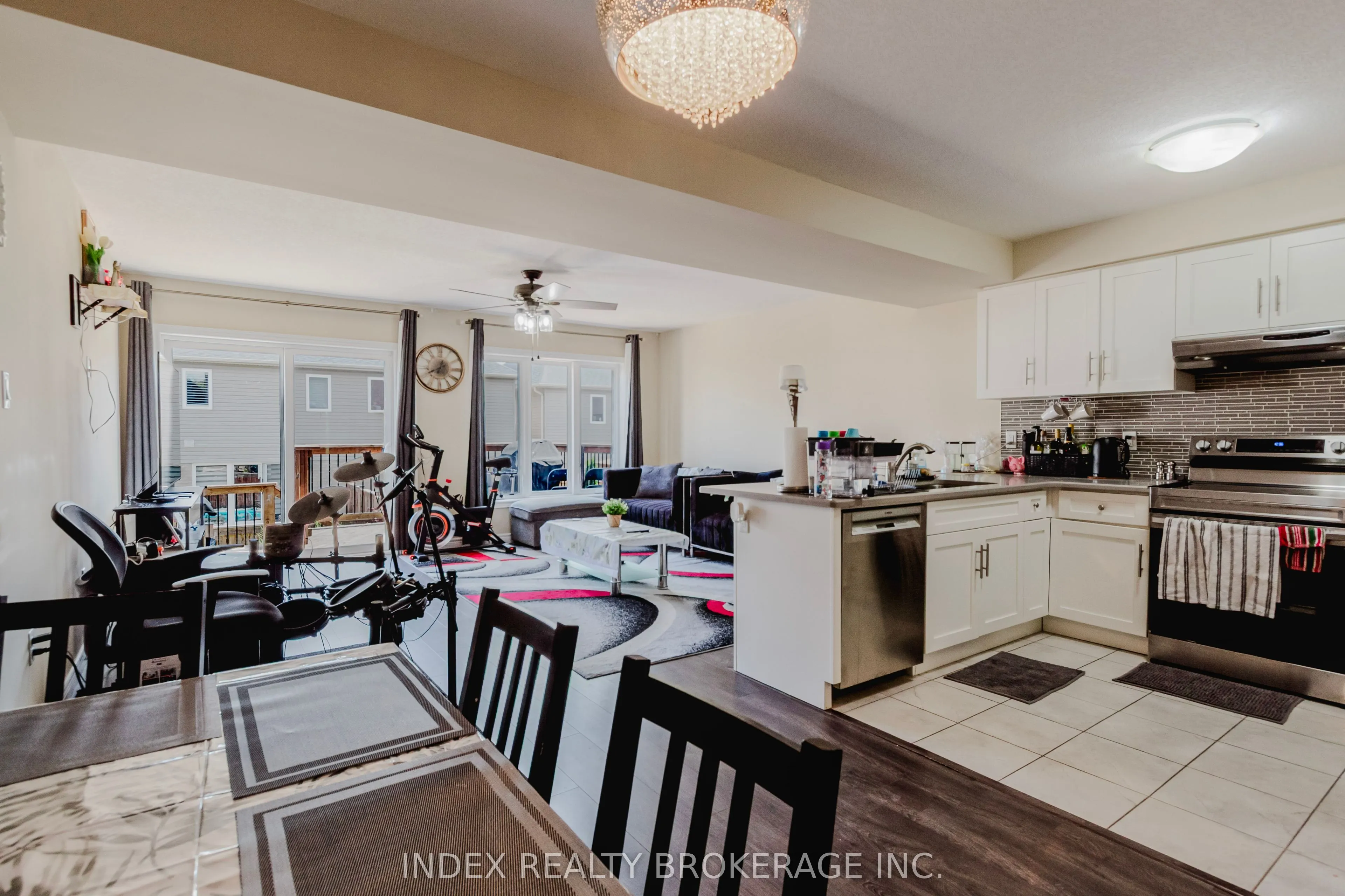 207 Eden Oak Trail