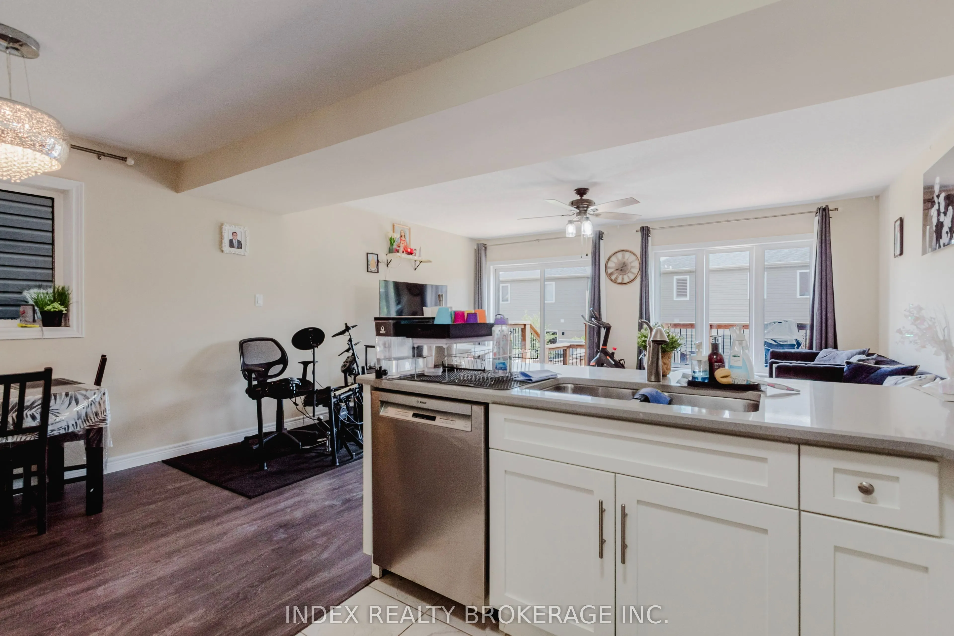 207 Eden Oak Trail