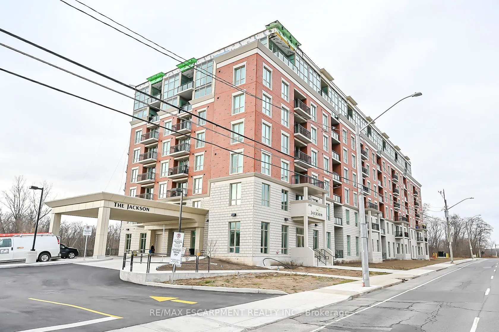 2750 King Street E, #706