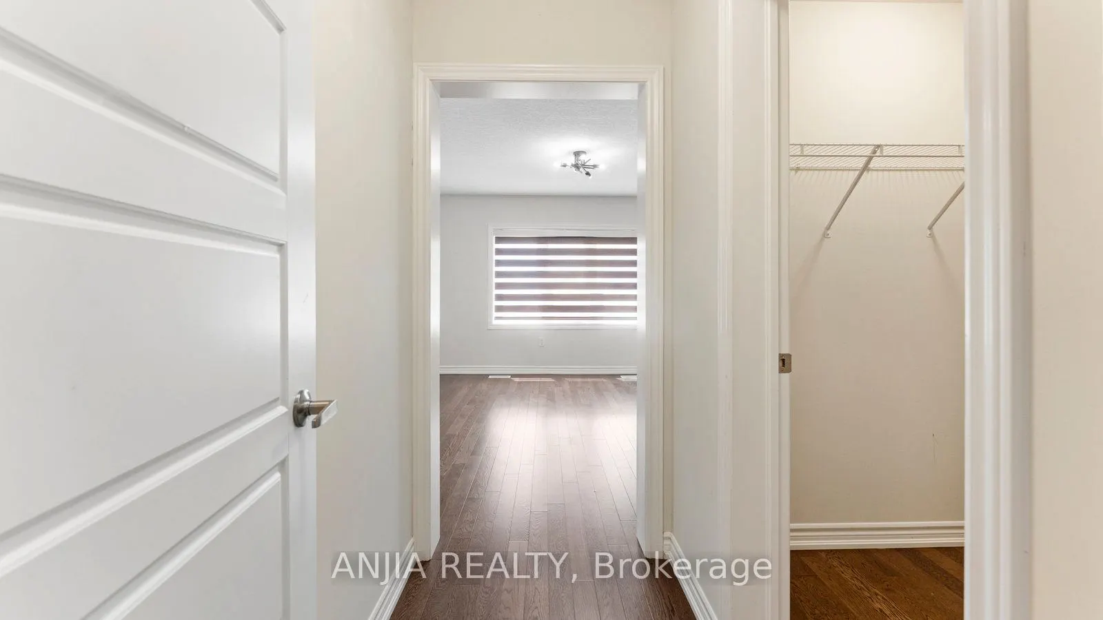 1 Gunn Avenue