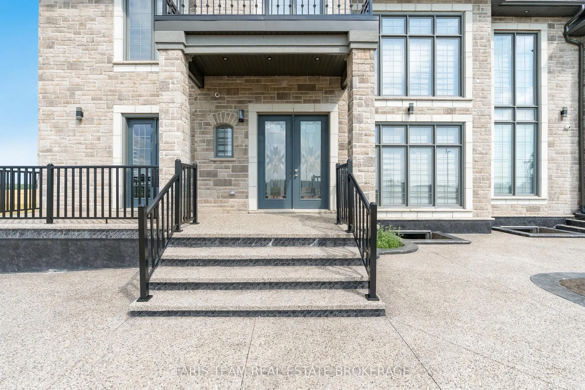 409381 Grey Road 4