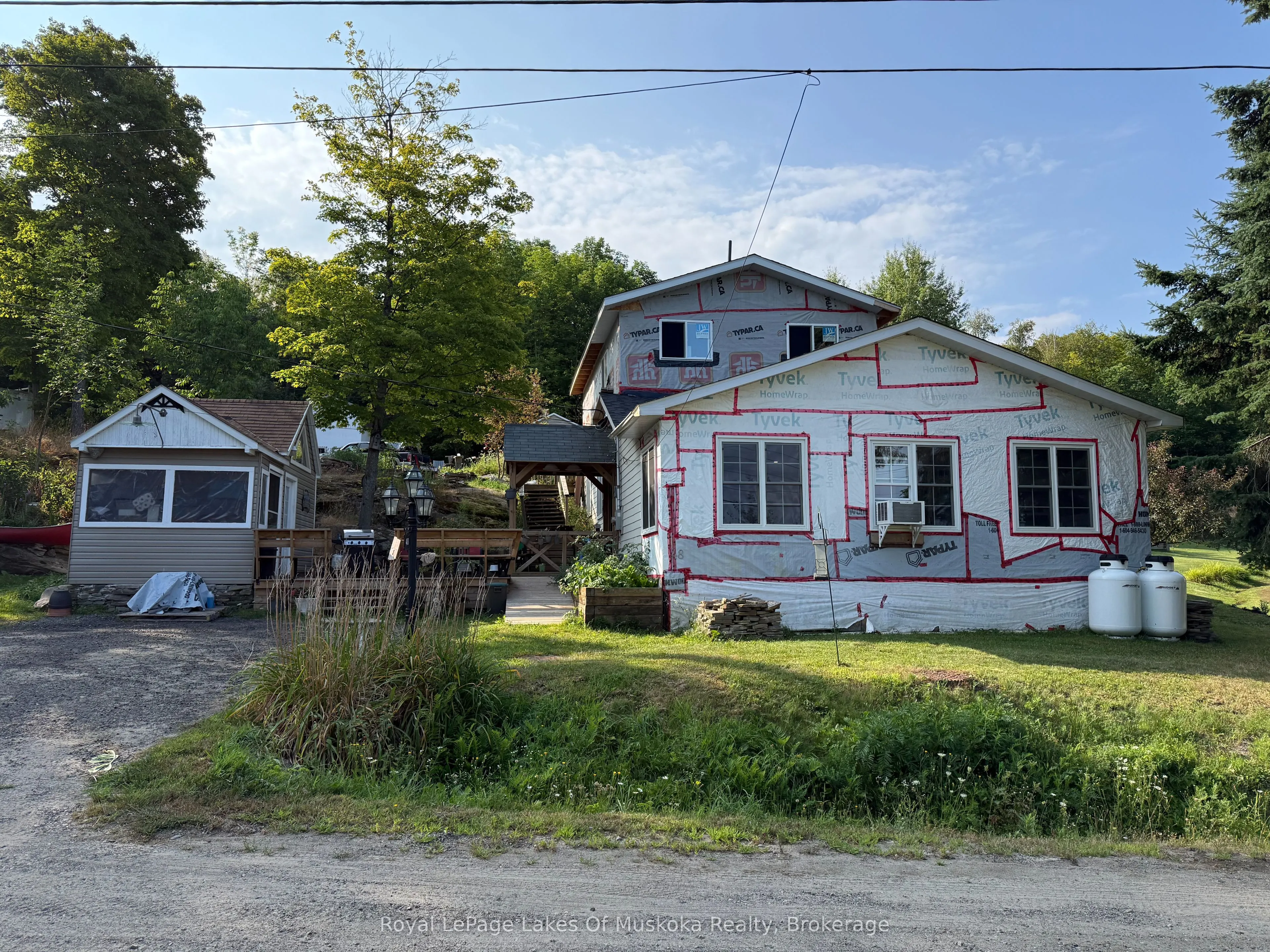 48 Kitchen Road S