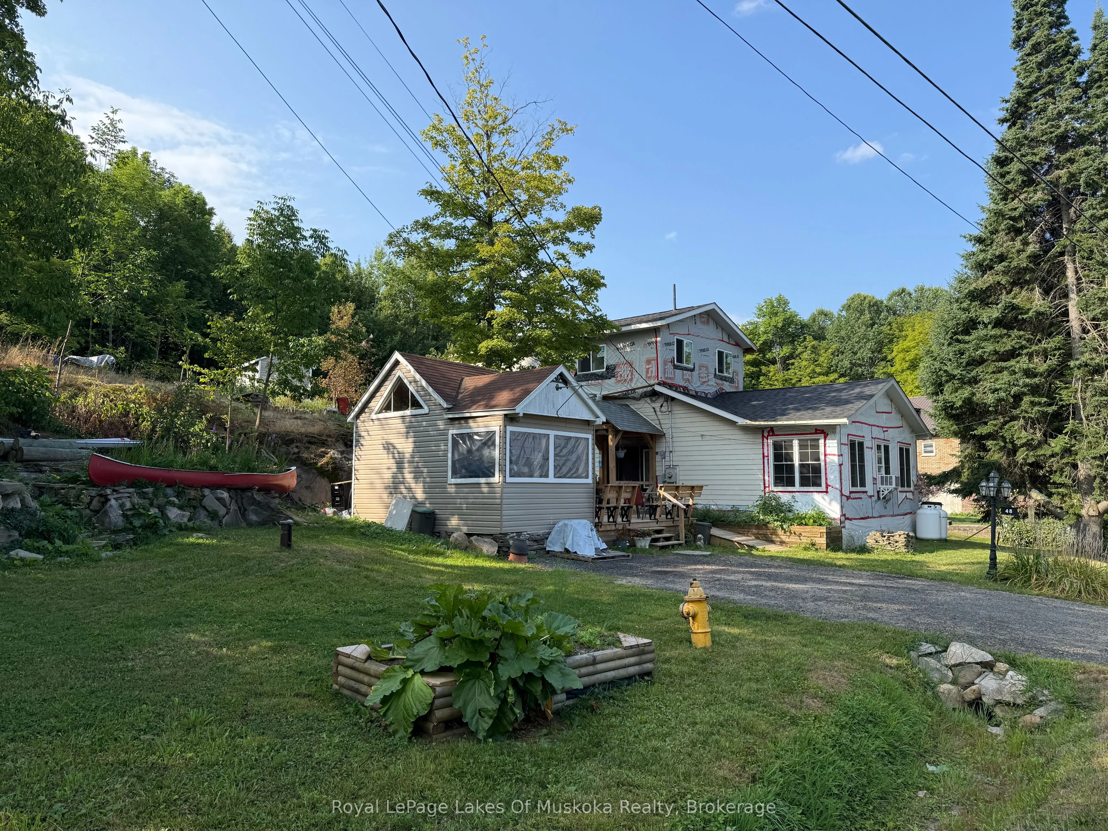 48 Kitchen Road S