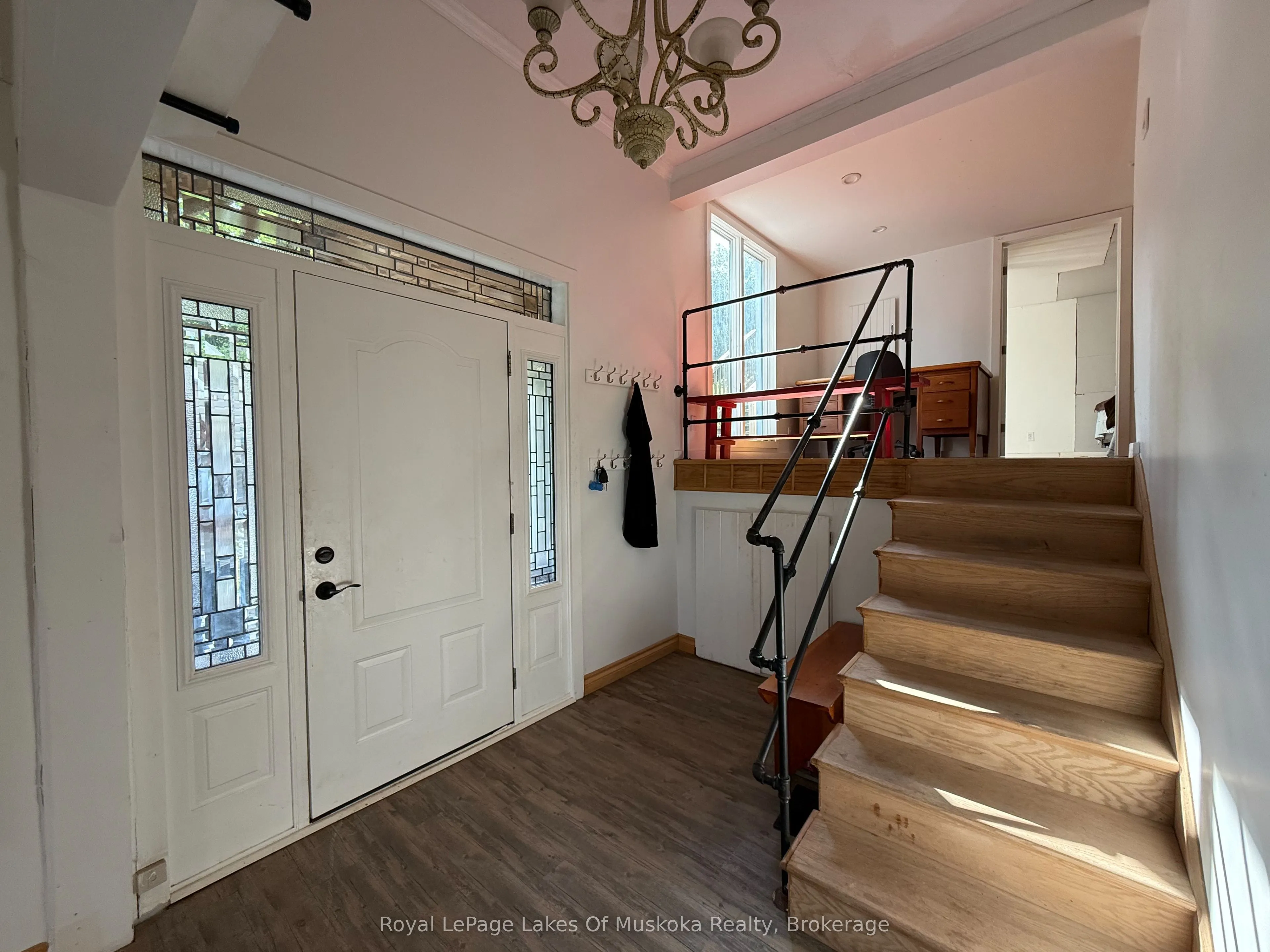 48 Kitchen Road S