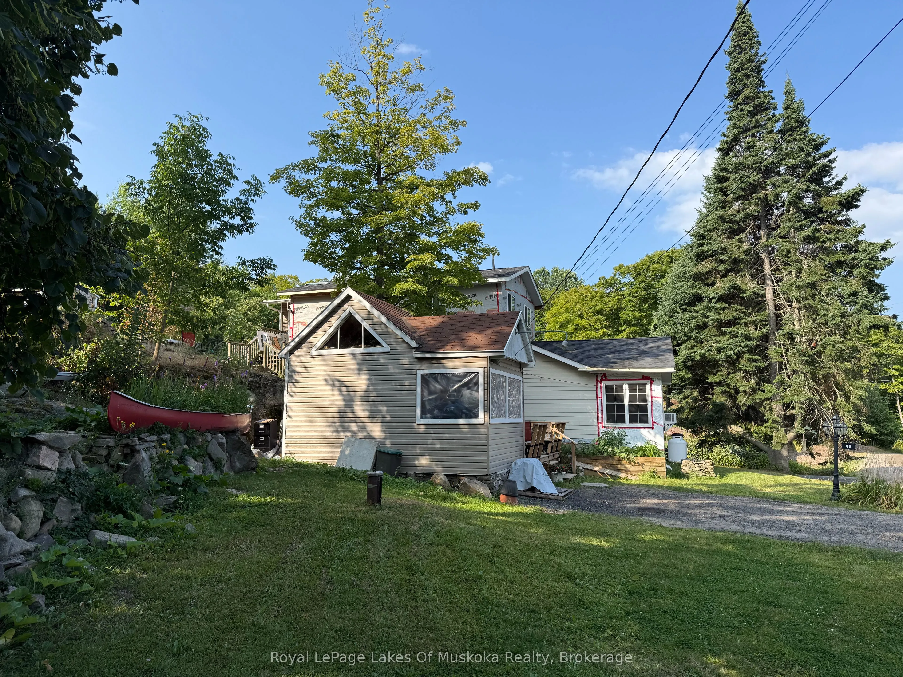 48 Kitchen Road S