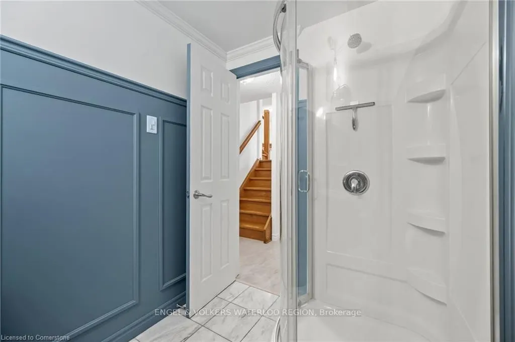 113 Martinglen Crescent