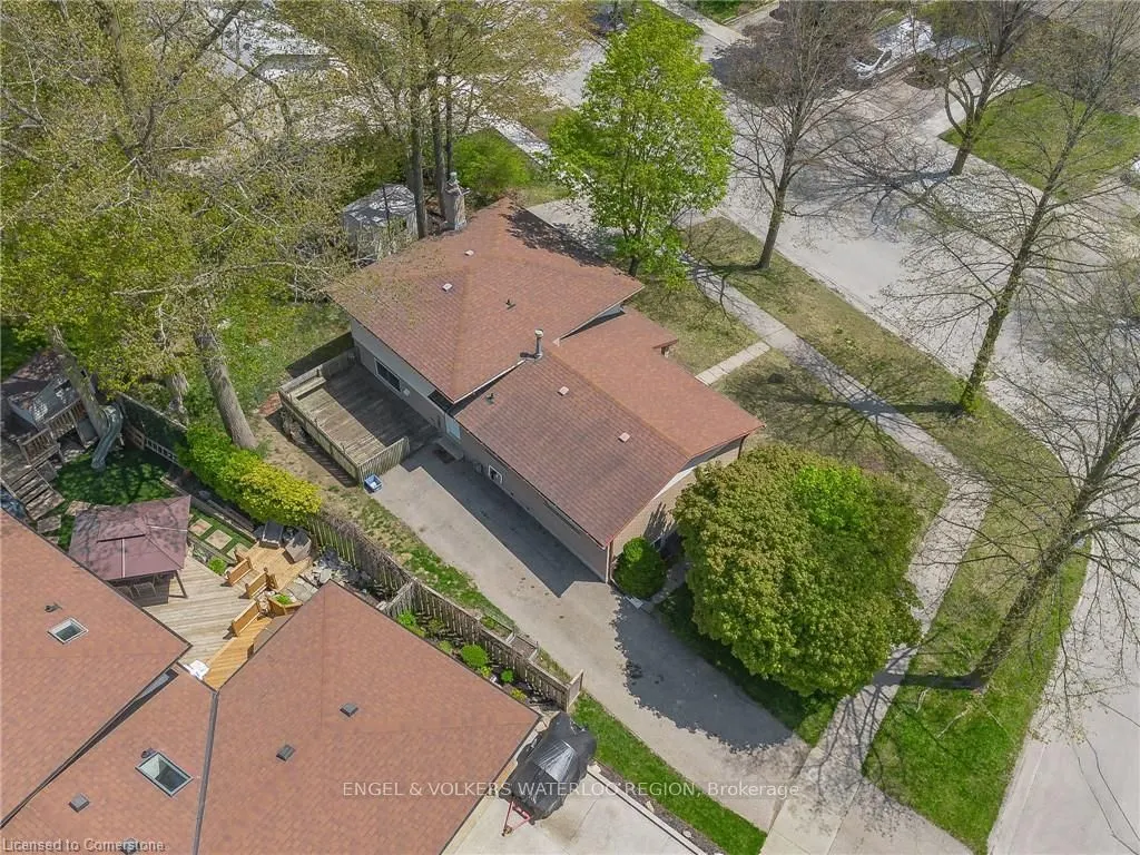 113 Martinglen Crescent